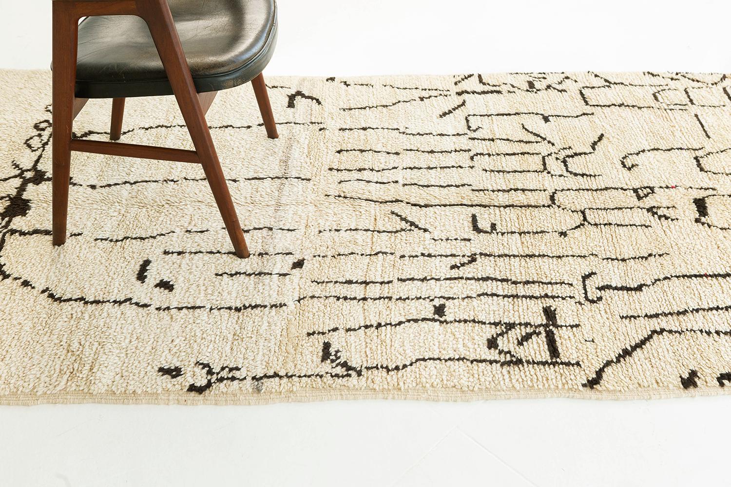 Vintage Moroccan Azilal Tribe Berber Rug In Excellent Condition For Sale In WEST HOLLYWOOD, CA