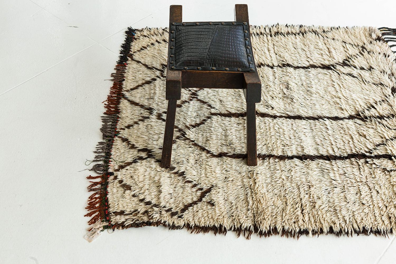 Vintage Moroccan Azilal Tribe Berber Rug In Good Condition In WEST HOLLYWOOD, CA