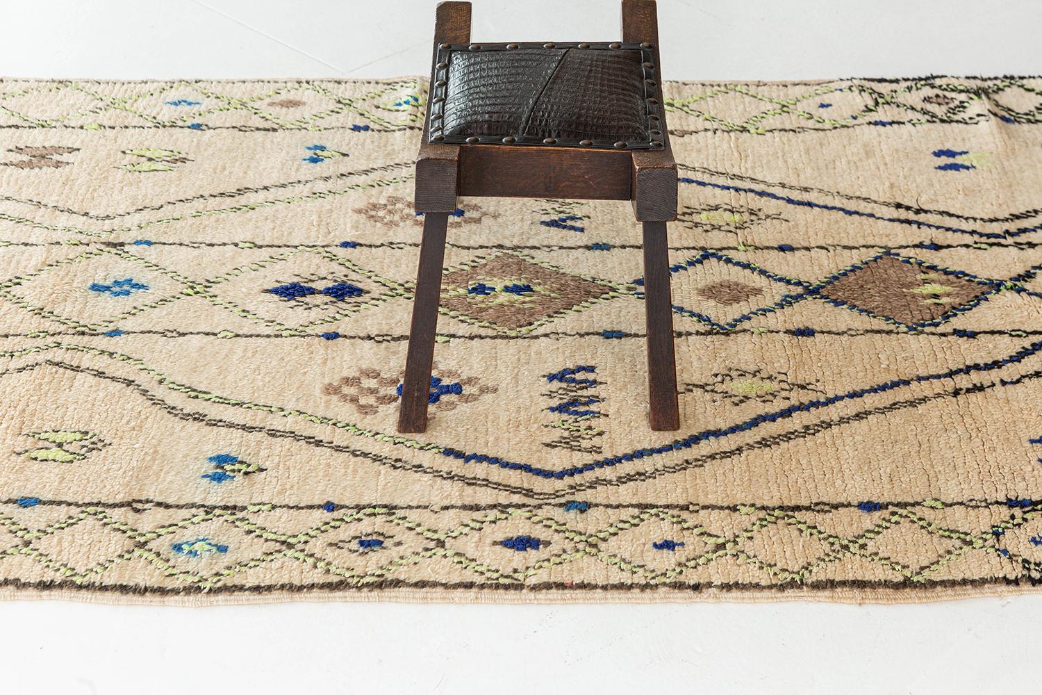 Noué à la main Tapis berbère marocain vintage de la tribu Azilal en vente