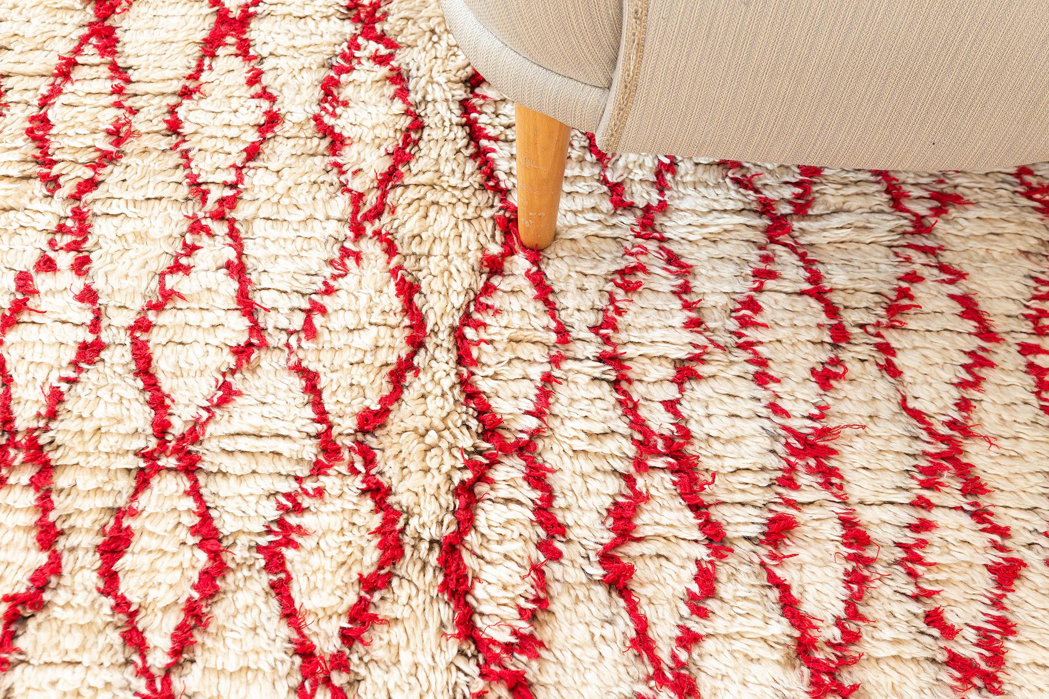Laine Tapis berbère marocain vintage de la tribu Azilal en vente