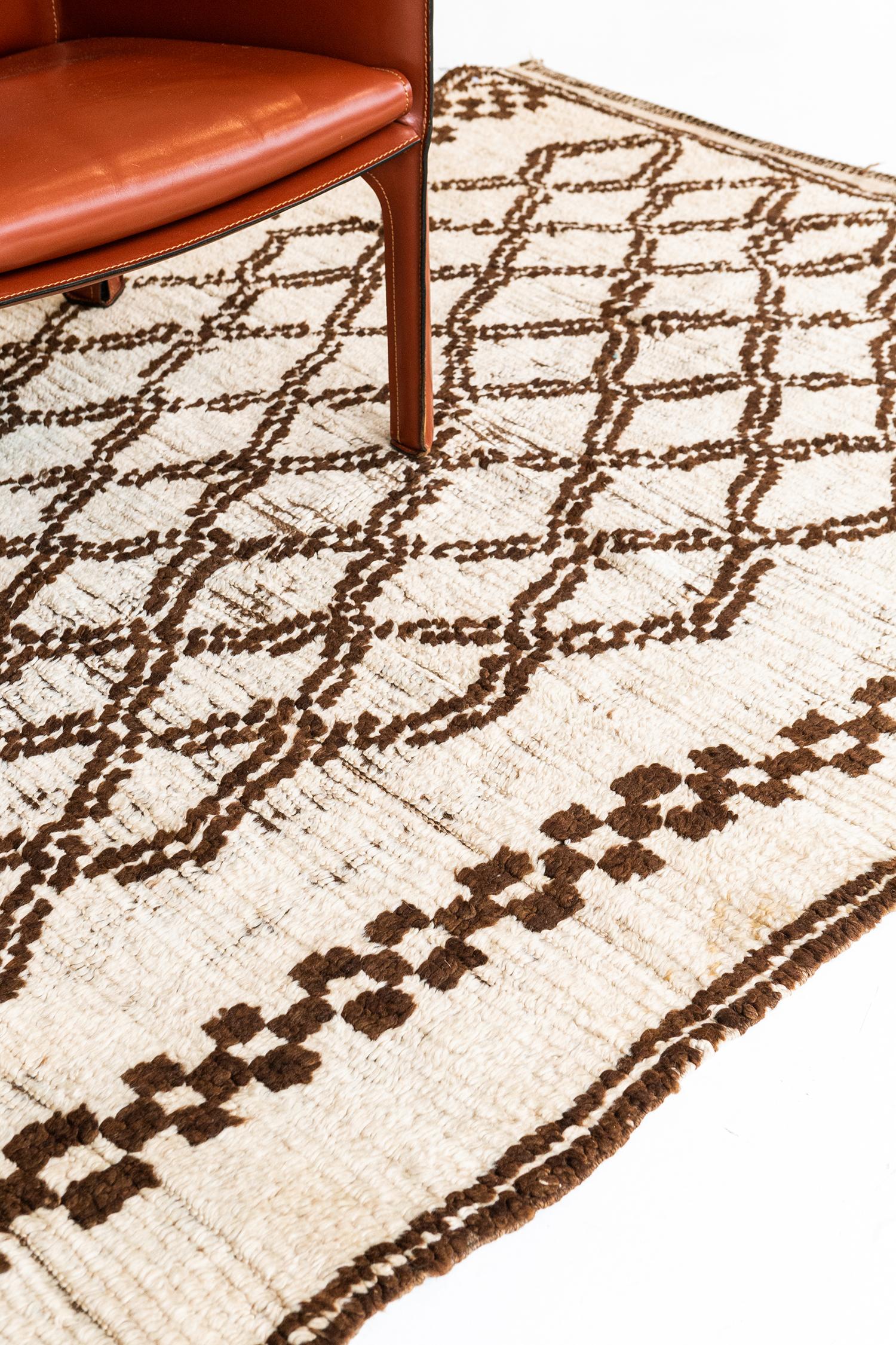 Marokkanischer Azilal-Dynastie-Teppich (Handgeknüpft) im Angebot