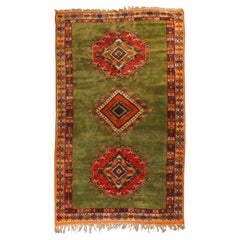 Tapis marocain Beni Mguild vert berbère et orange des années 1960