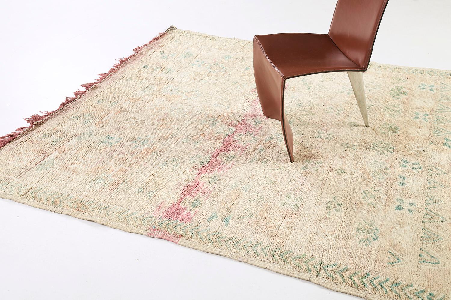 Marokkanische Beni M'Guild von Mehraban Teppiche, Marokkanisch (Handgewebt) im Angebot