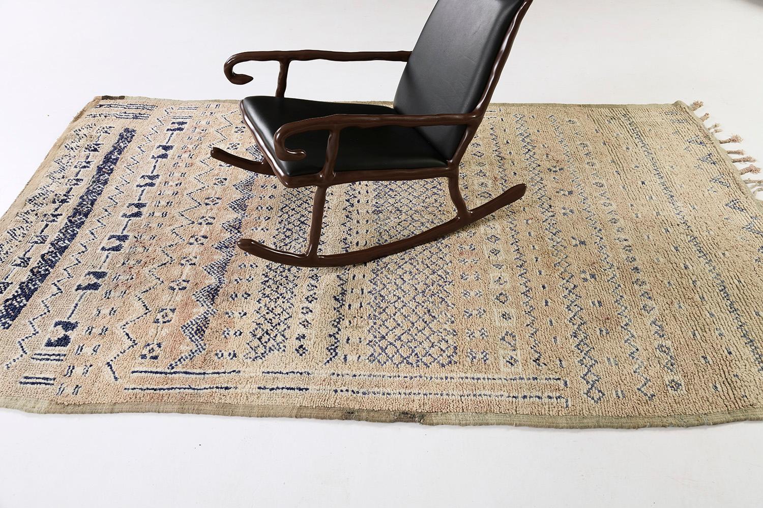 Vintage Moroccan Beni M'Guild by Mehraban Rugs In Good Condition For Sale In WEST HOLLYWOOD, CA