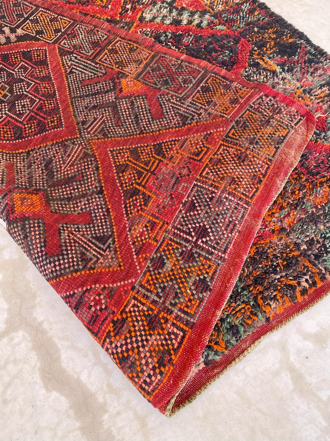 Vintage Moroccan Beni Mguild rug - Black/red - 6x10.8feet / 183x331cm For Sale 6