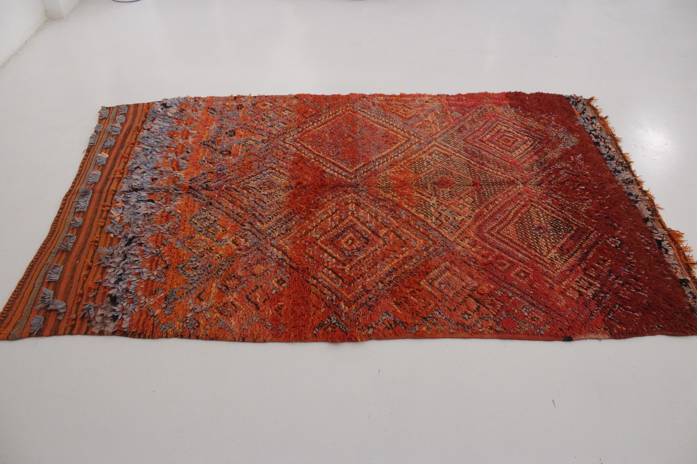 Tribal Vintage Moroccan Beni Mguild rug - Orange/red/lavender - 5x7.8feet / 153x240cm