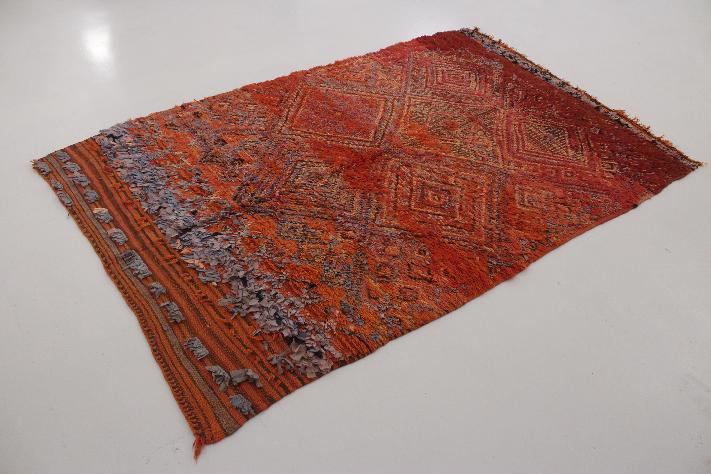 Hand-Woven Vintage Moroccan Beni Mguild rug - Orange/red/lavender - 5x7.8feet / 153x240cm