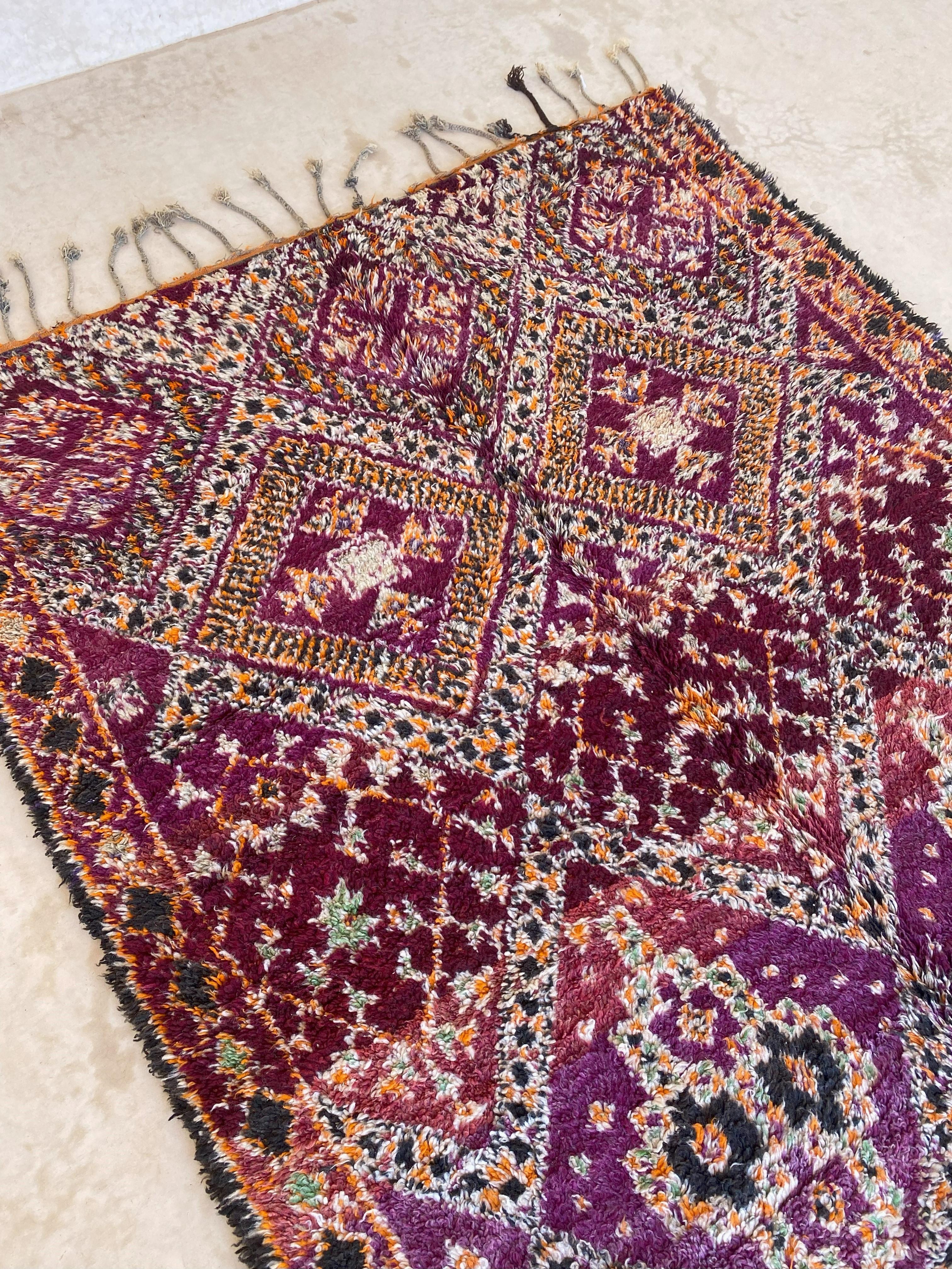 Vintage Moroccan Beni Mguild rug - Purple/orange - 6.9x13feet / 210x398cm In Good Condition For Sale In Marrakech, MA
