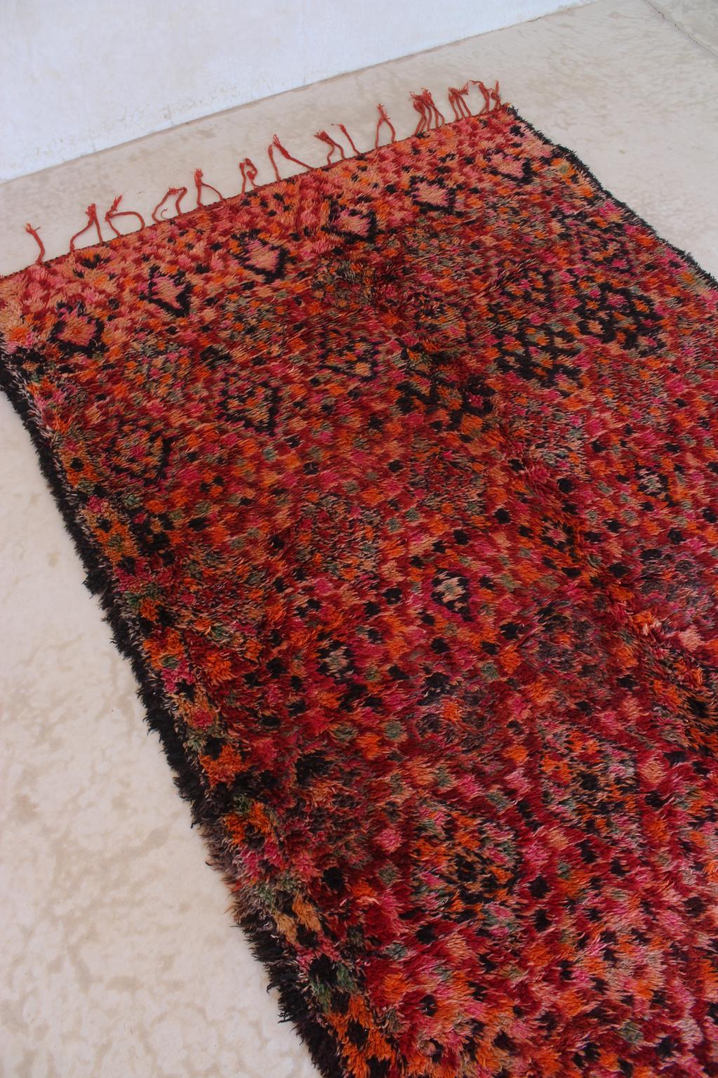 Wool Vintage Moroccan Beni Mguild rug - Red - 6.5x14.3feet / 200x437cm For Sale