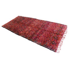 Marokkanischer Beni Mguild-Teppich im Vintage-Stil - Rot - 6,5x14.3feet / 200x437cm