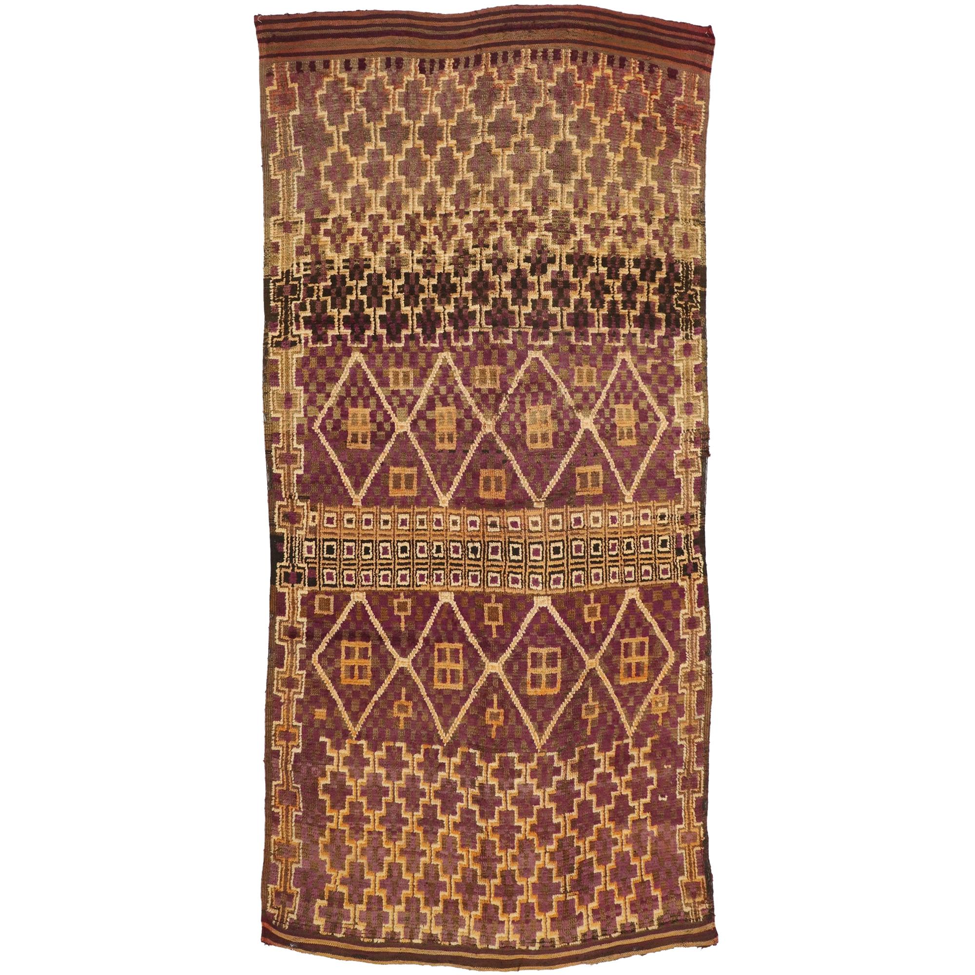 Vintage Beni M'Guild Moroccan Rug with Organic Modern Style, Square