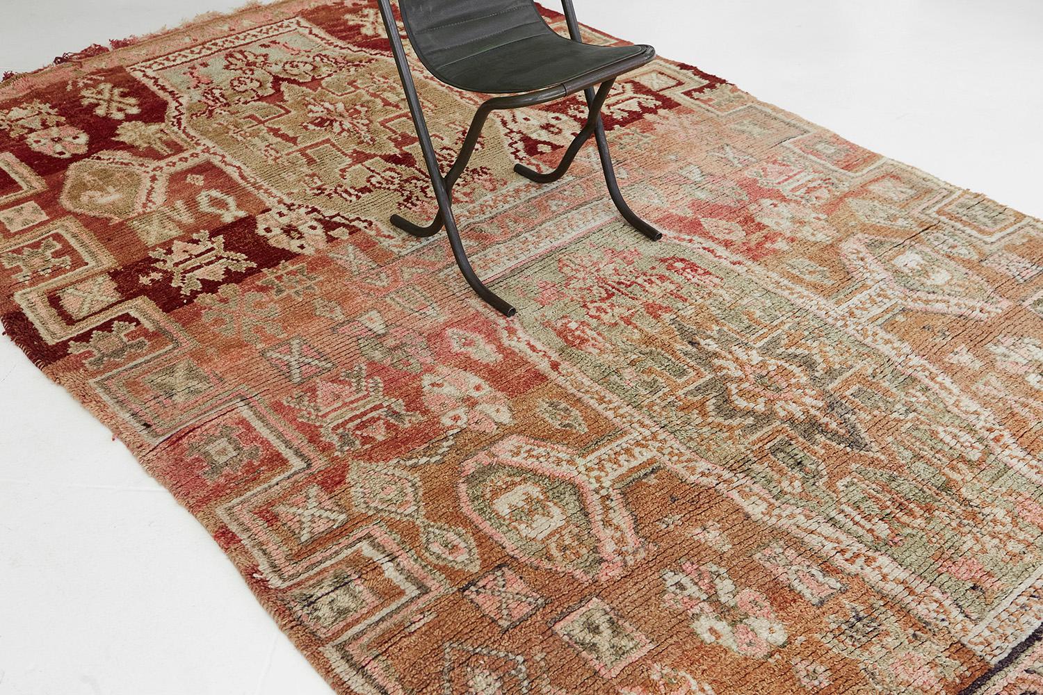 Vintage Moroccan Beni M'Guild Tribe Rug In Good Condition For Sale In WEST HOLLYWOOD, CA