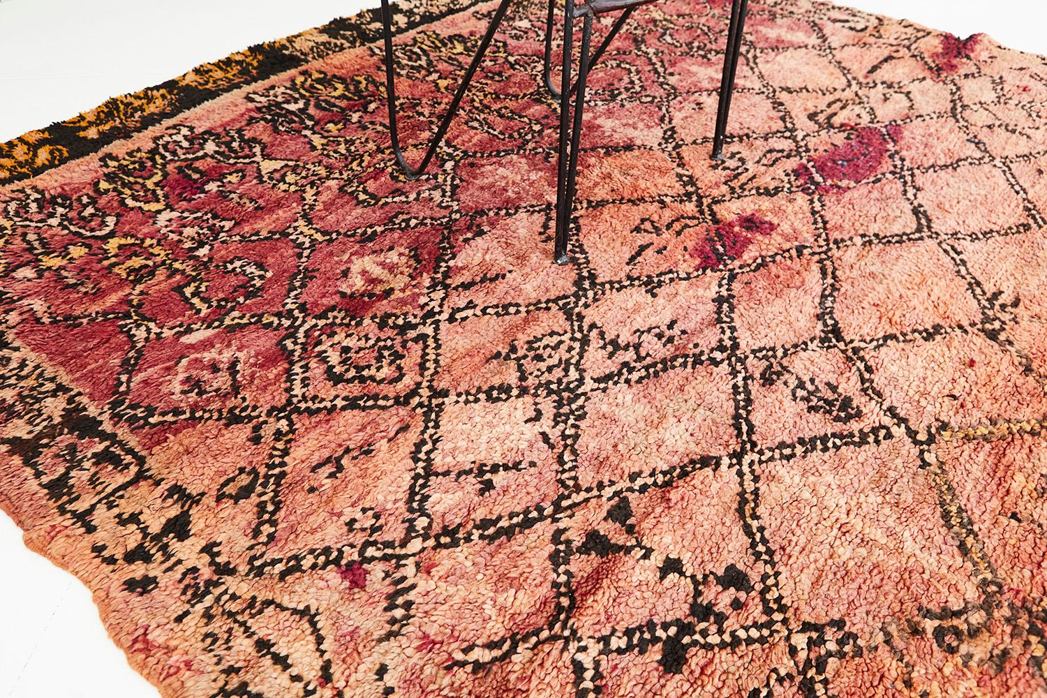 Marokkanischer Beni M'Guild Tribe Teppich von Mehraban, Vintage im Angebot 9