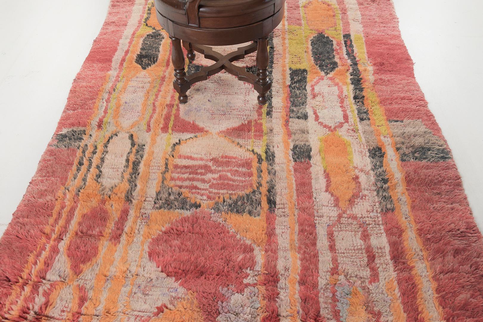 Marokkanischer Beni M'Guild Tribe-Teppich aus Mehraban, Vintage im Angebot 3