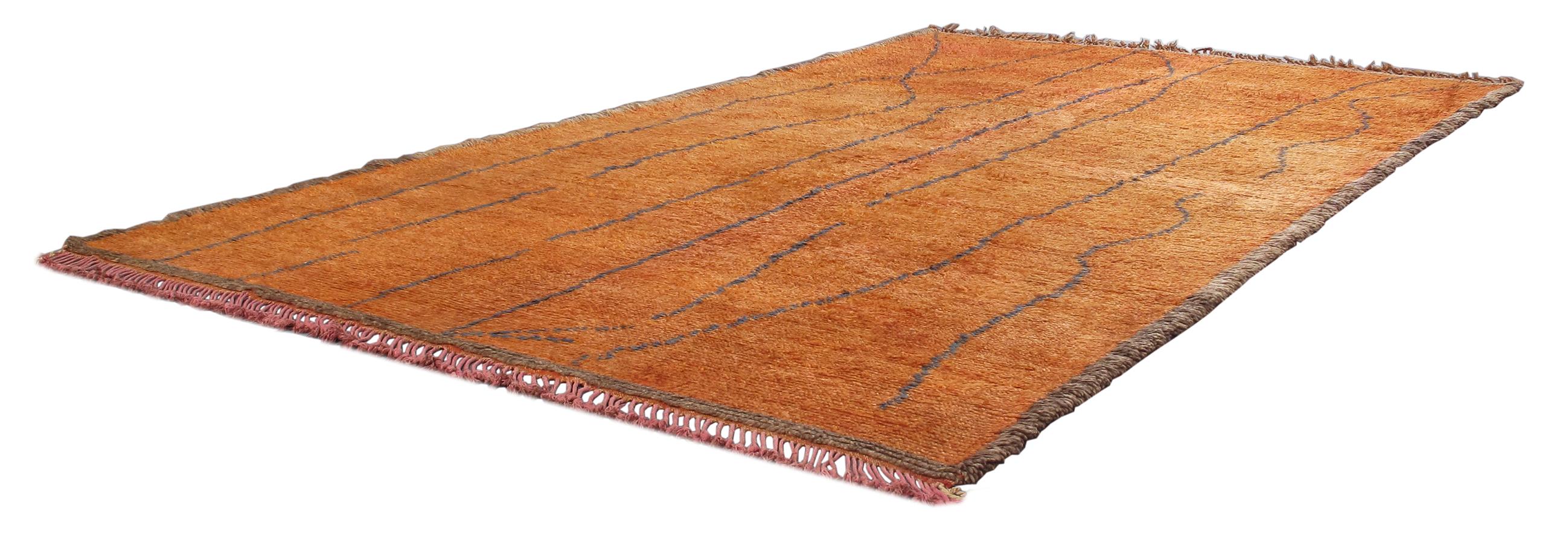 Vintage Moroccan Beni Ourain Berber Tribal Rug In Excellent Condition For Sale In New York, NY