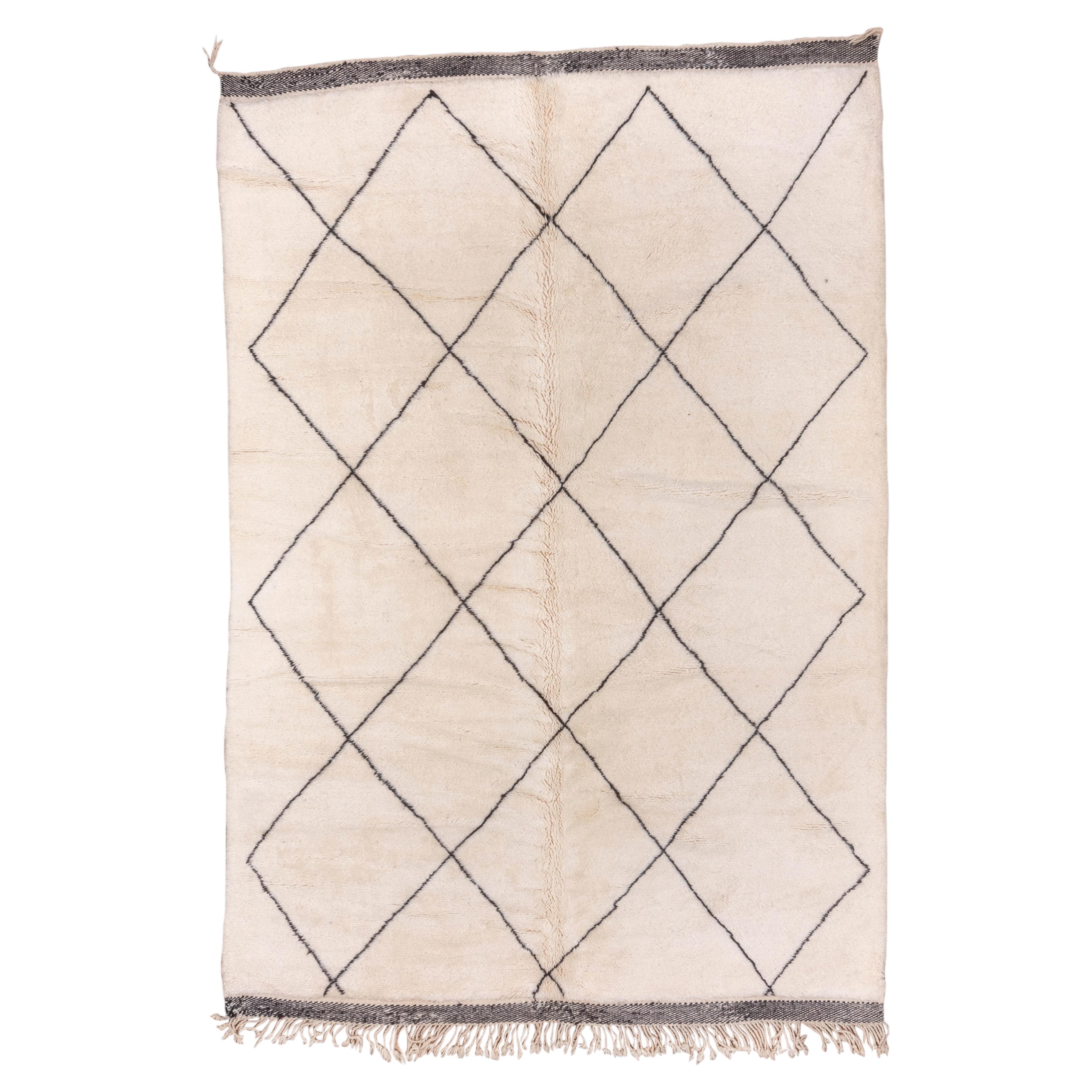 Vintage Moroccan Beni Ourain in Natural Ivory Tribal
