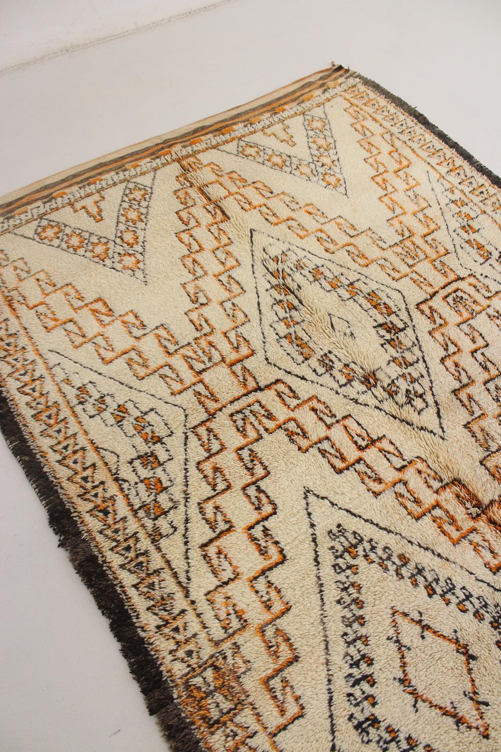 Vintage Moroccan Beni Ourain rug - Beige/orange - 6.2x11.1feet / 190x340cm For Sale 5