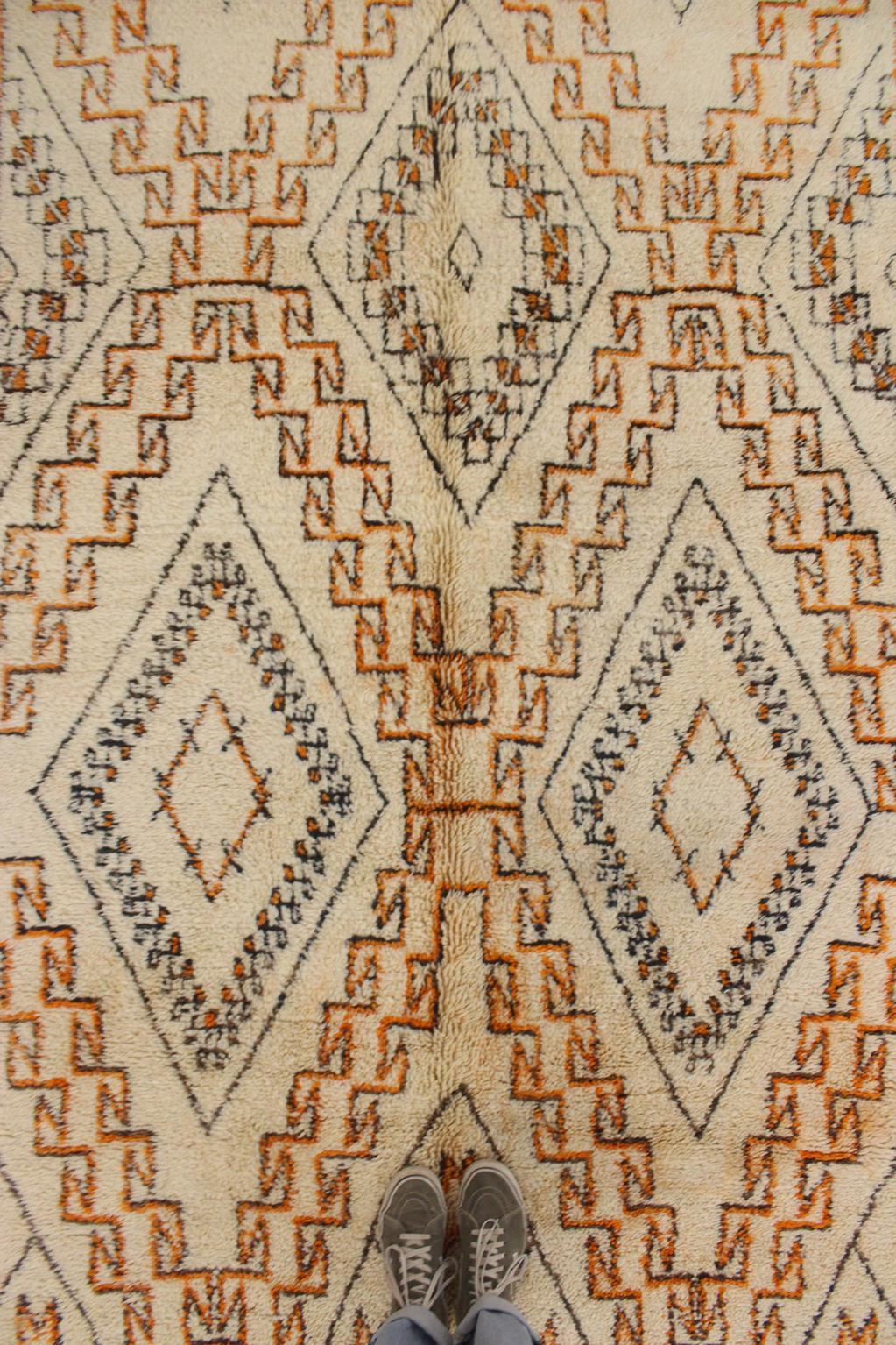Vintage Moroccan Beni Ourain rug - Beige/orange - 6.2x11.1feet / 190x340cm For Sale 3