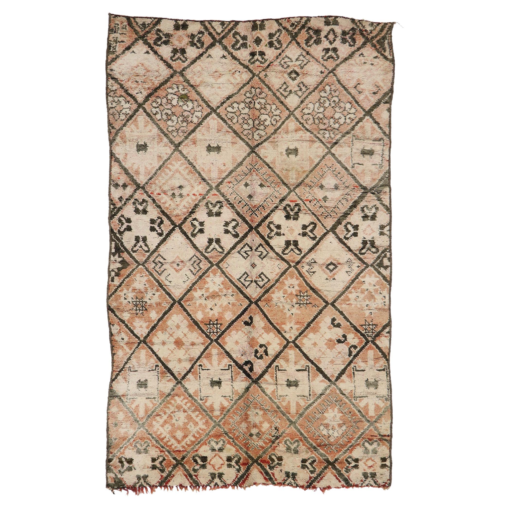 Tapis marocain Beni Ourain de style Modernity des années 1960, Berber Tribes of Morocco