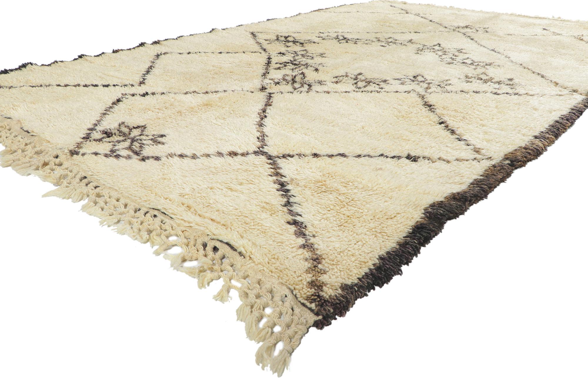 78369 vintage Moroccan Beni Ourain rug, 06'04 x 09'10. With its Midcentury Modern style, incredible detail and texture, this hand knotted wool vintage Beni Ourain Moroccan rug is a captivating vision of woven beauty. The eye-catching diamond trellis