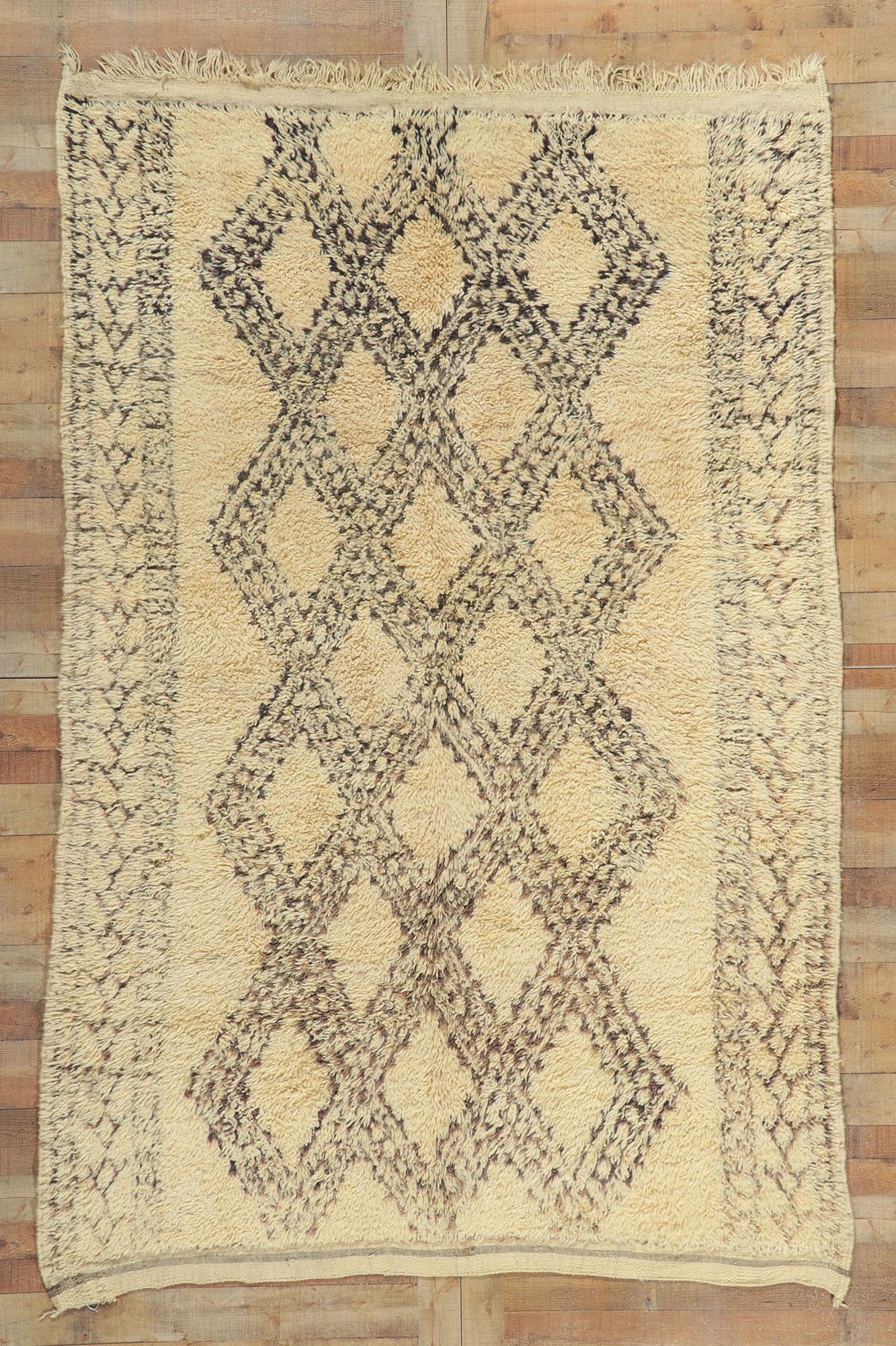Vintage Moroccan Beni Ourain Rug In Good Condition For Sale In Dallas, TX