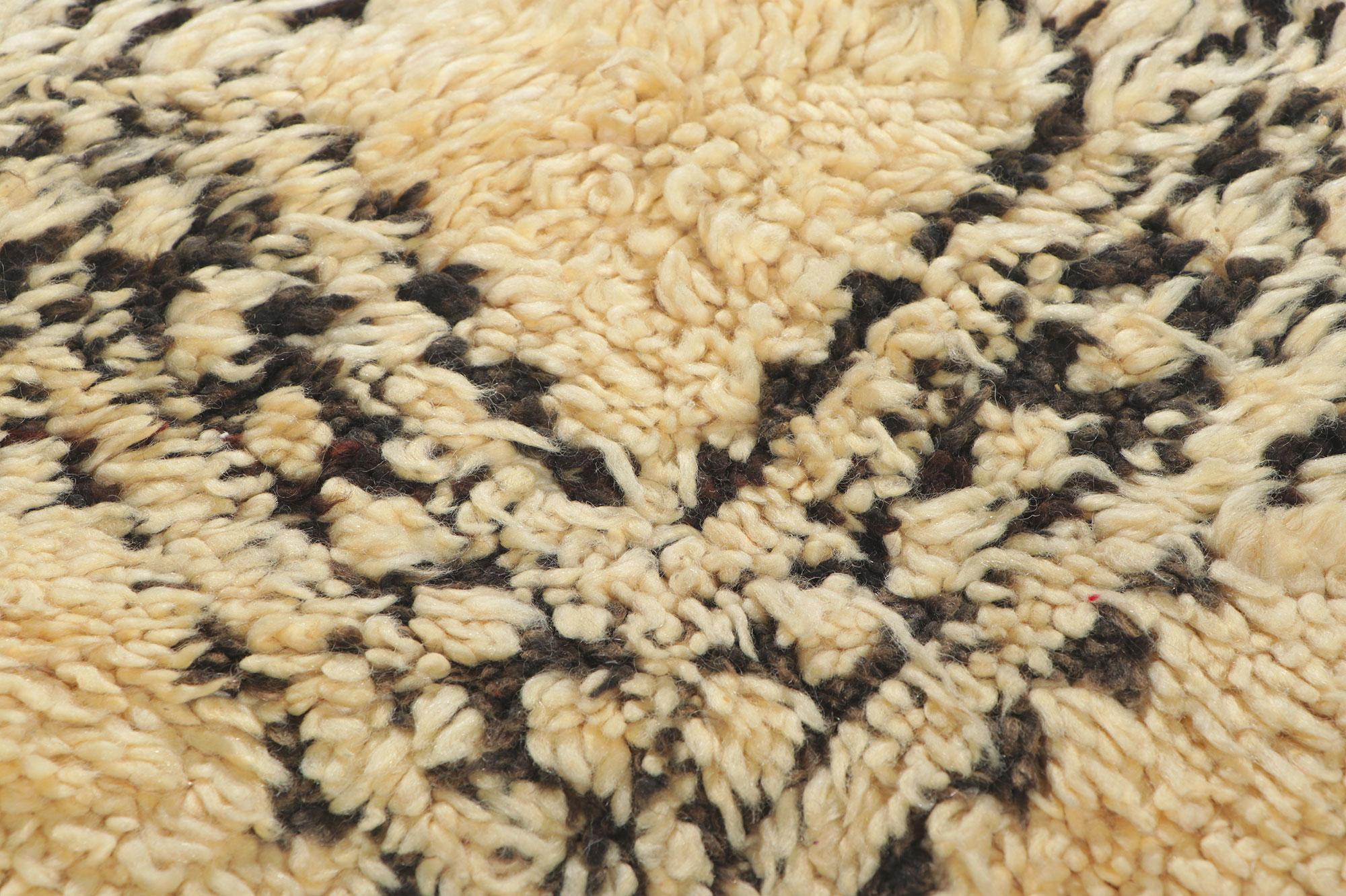 Marokkanischer Beni Ourain-Teppich (20. Jahrhundert) im Angebot