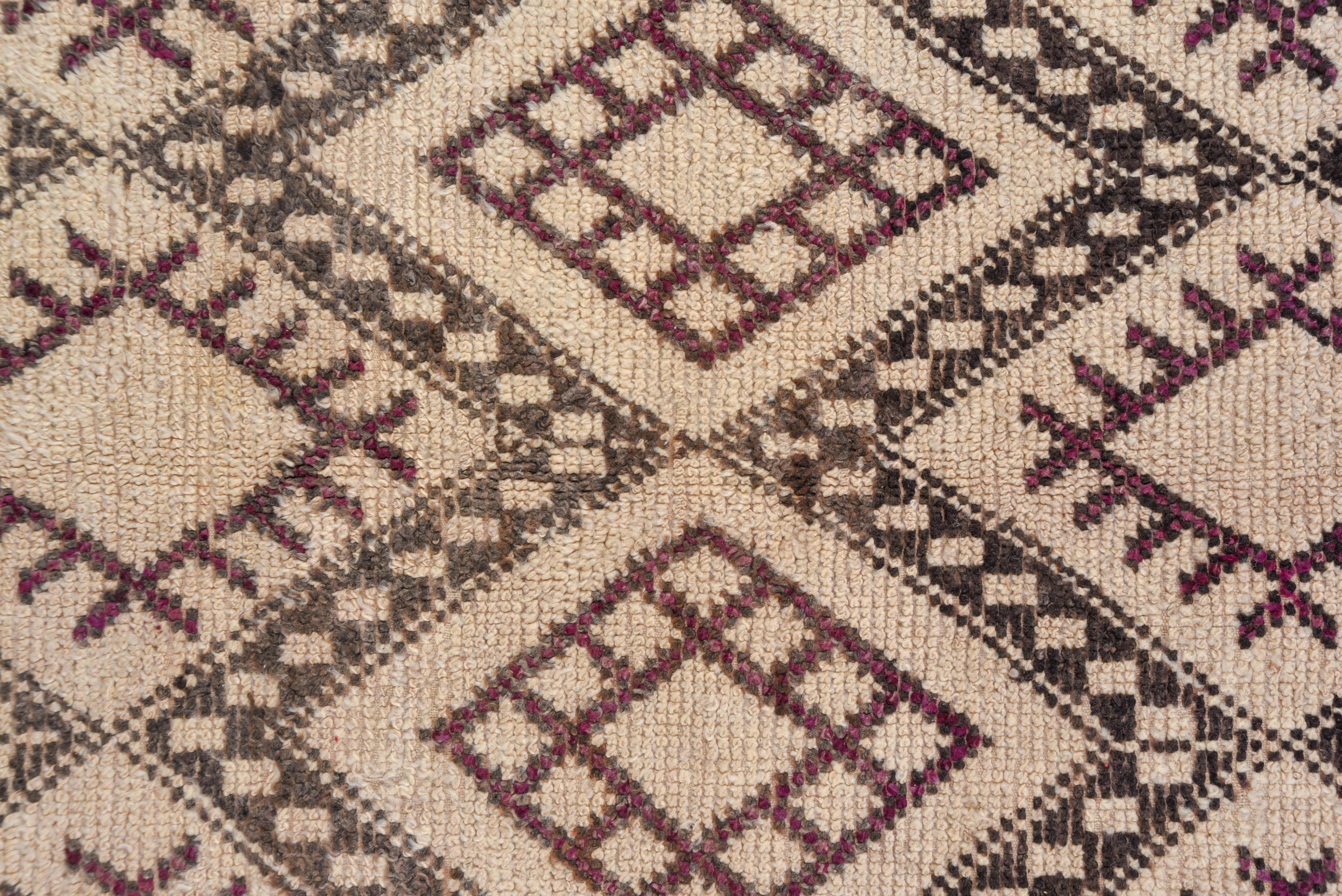 Mid-20th Century Vintage Moroccan Beni Ourain Rug, High Atlas Mountains, Purple Accents For Sale