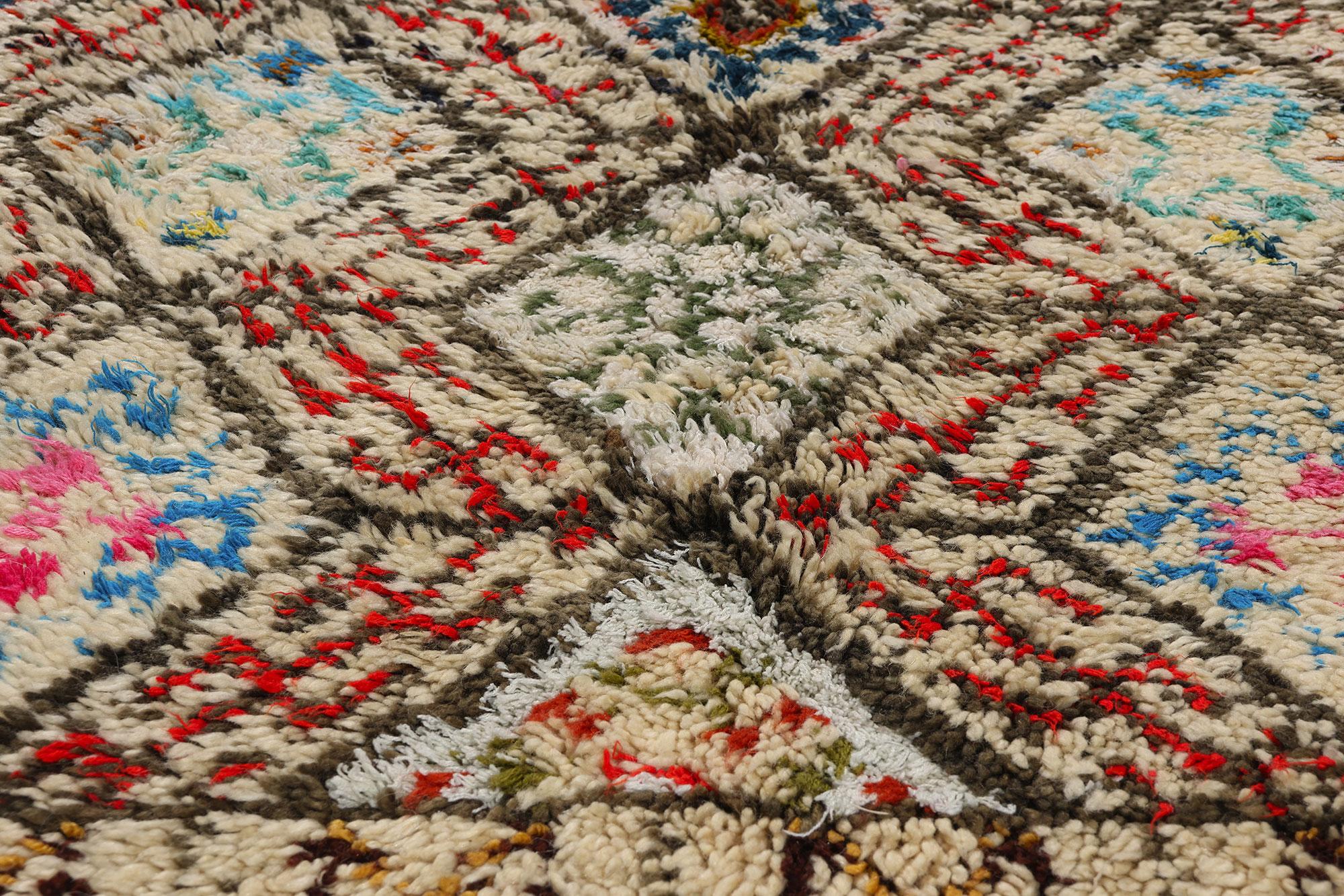 Vintage Moroccan Beni Ourain Rug, Midcentury Modern Meets Tribal Enchantment In Good Condition For Sale In Dallas, TX