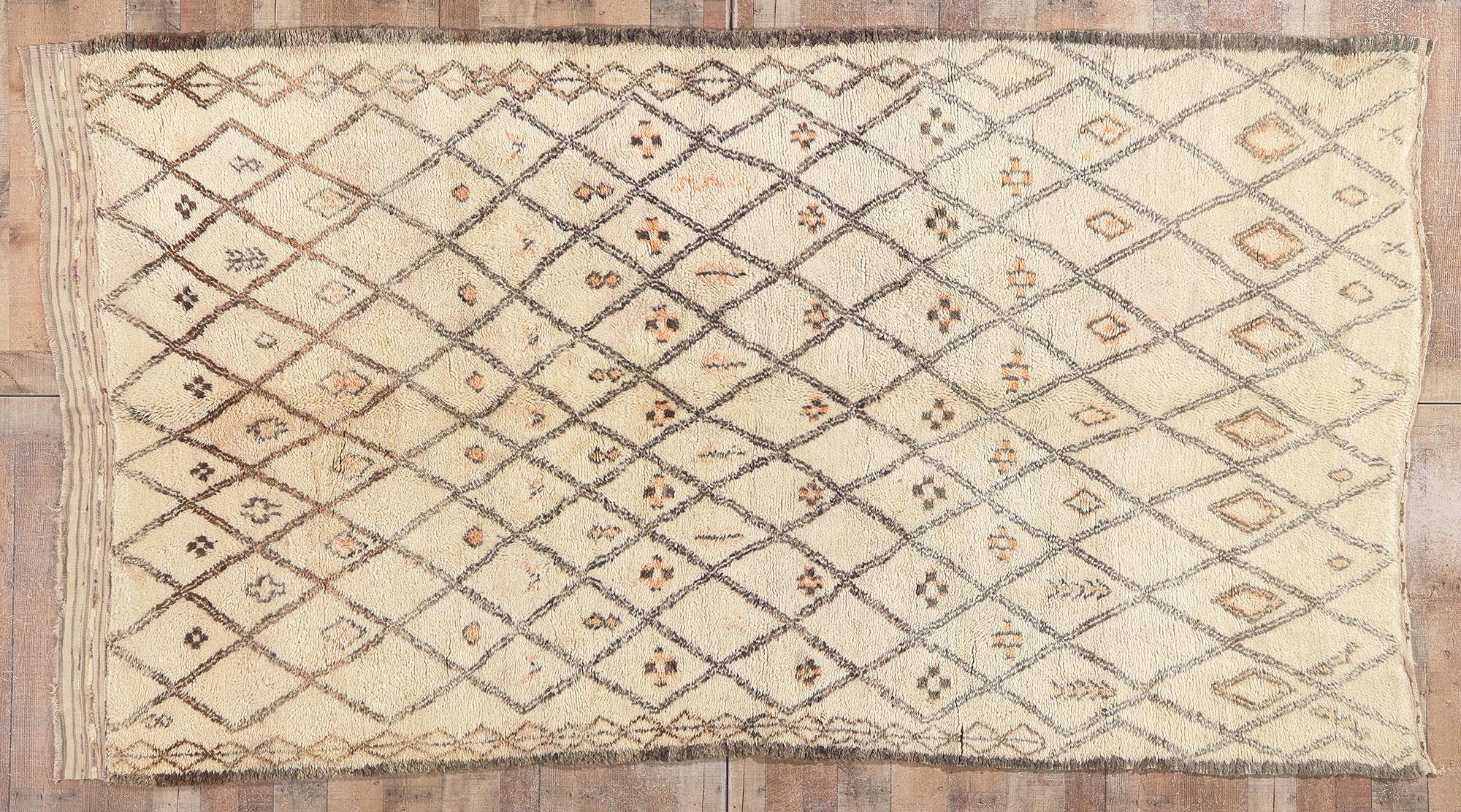 Vintage Moroccan Beni Ourain Rug, Midcentury Modern Style Meets Shibui For Sale 2