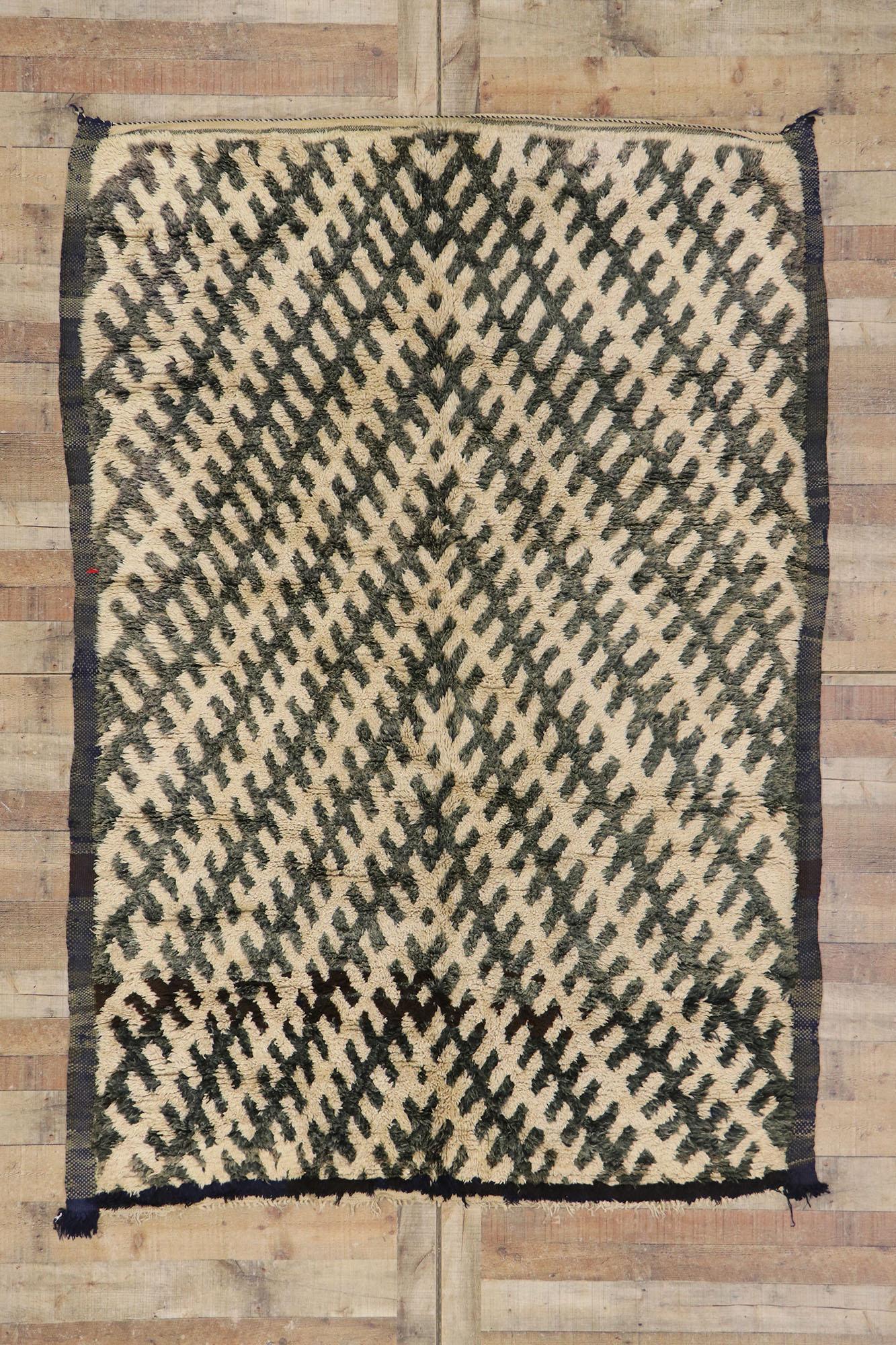 Vintage Moroccan Beni Ourain Rug, Simplicity Meets Modern Sophistication For Sale 1