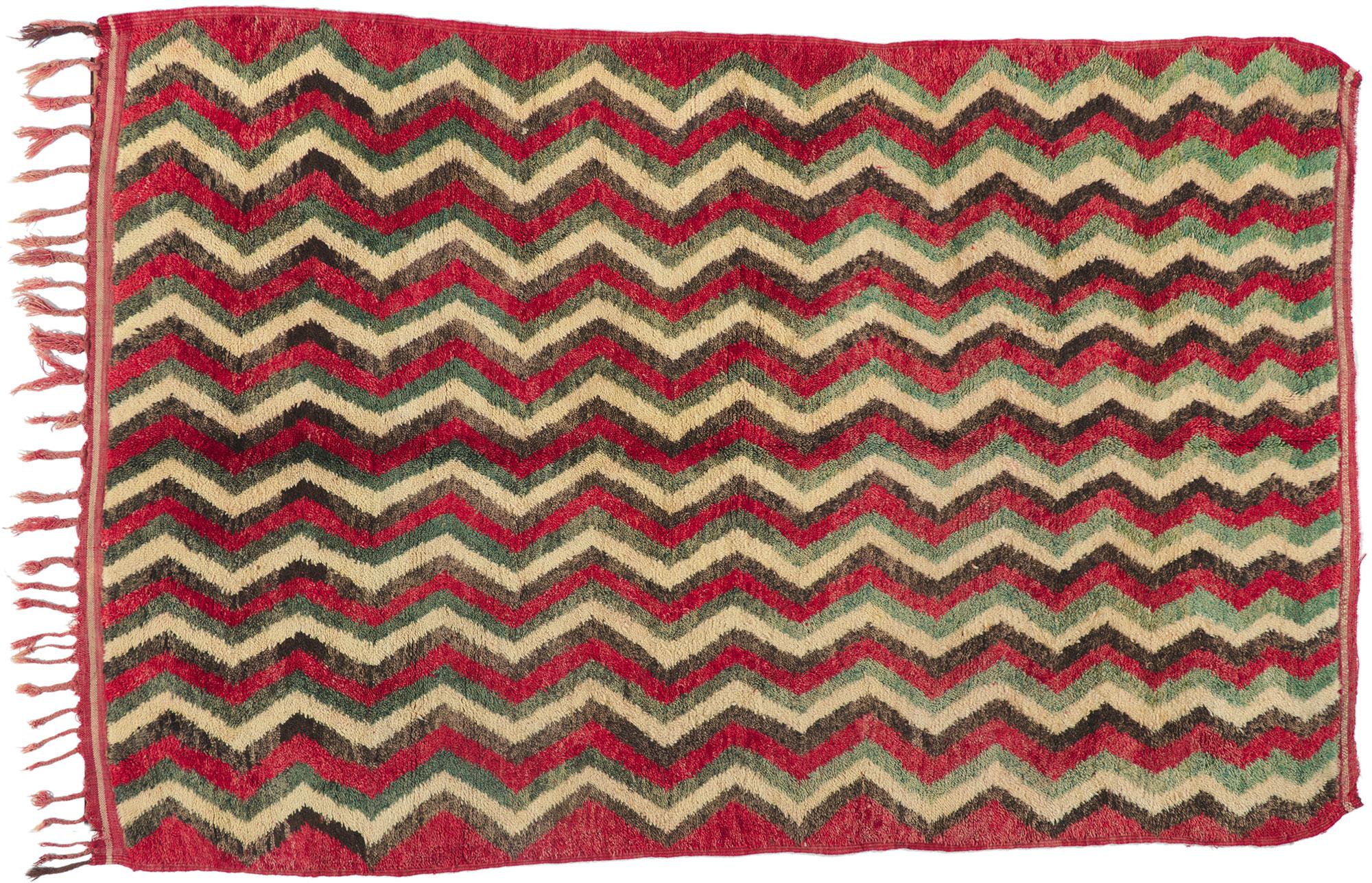 Vintage Moroccan Beni Ourain Rug with Modern Style For Sale 1