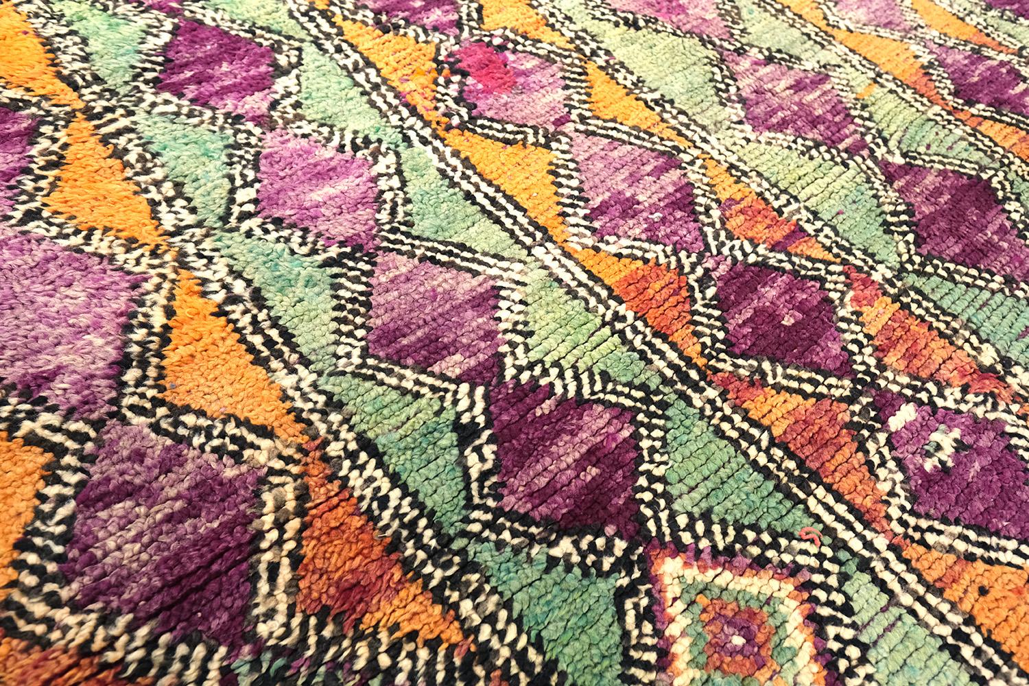 Marokkanischer Beni Ourain-Teppich mit Stammesmotiv von Mehraban Teppiche im Zustand „Gut“ im Angebot in WEST HOLLYWOOD, CA