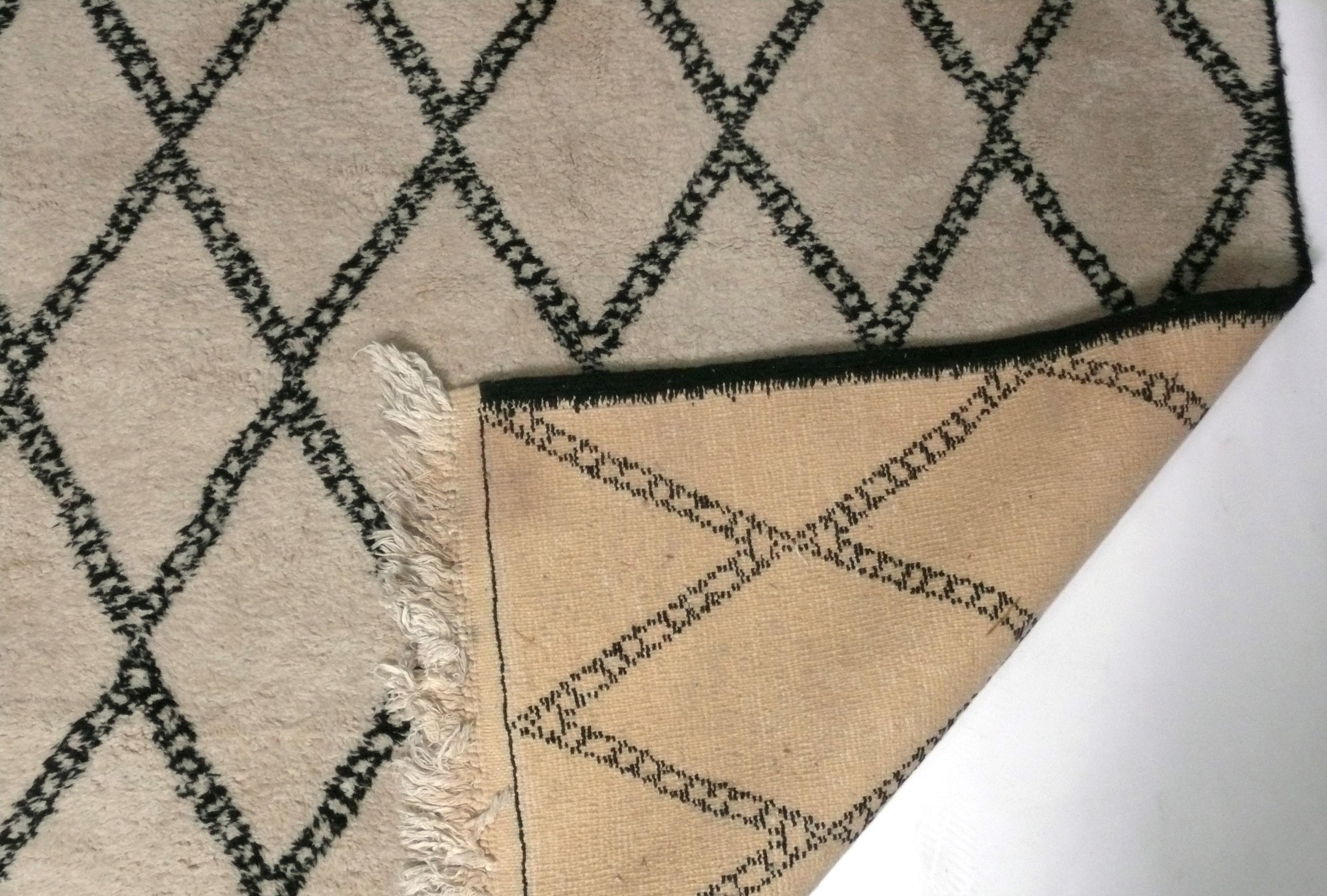 Tappeto marocchino d'epoca in lana Beni Ourain 123