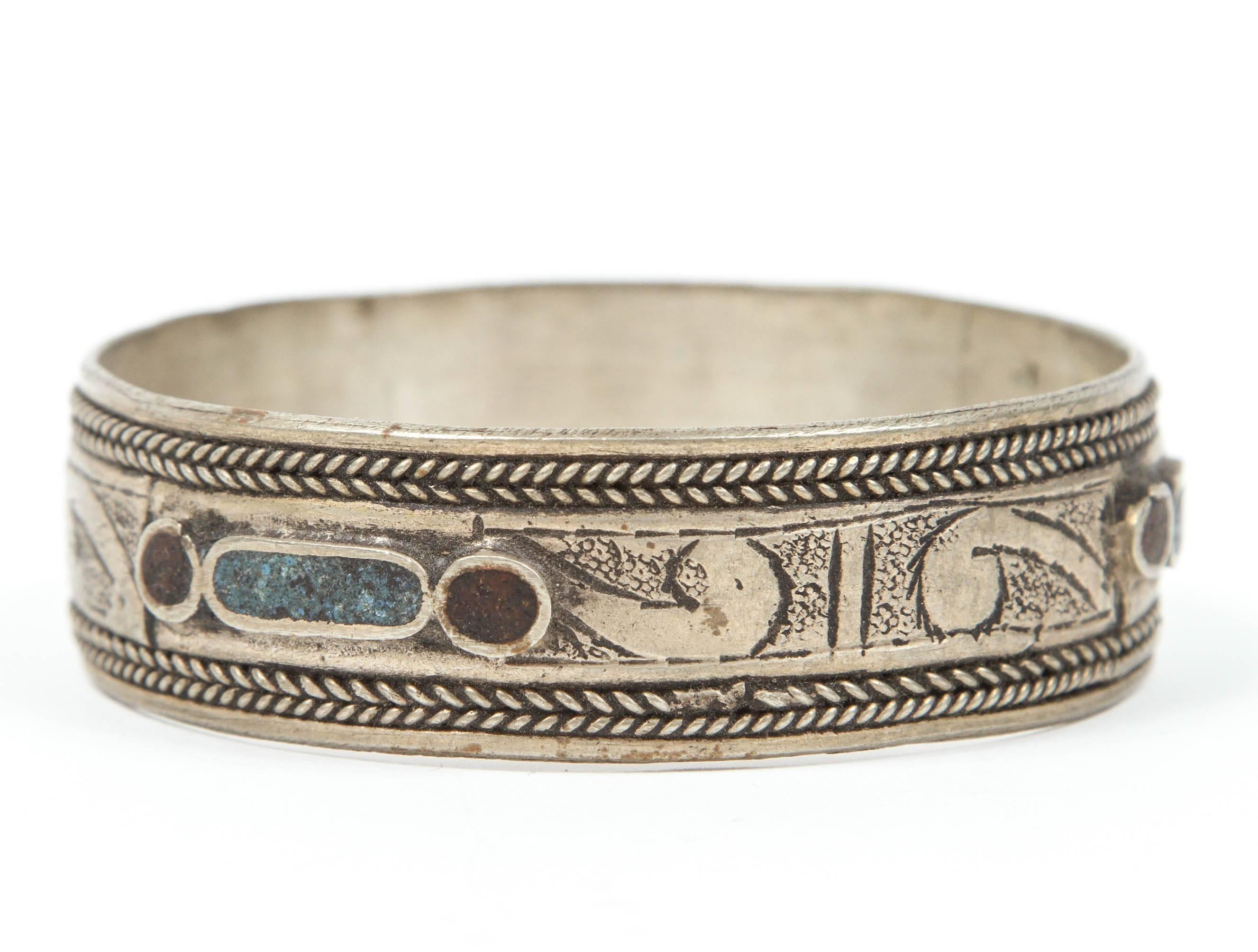 Marokkanisches ethnisches Vintage-Armband aus Berber (Braun) im Angebot
