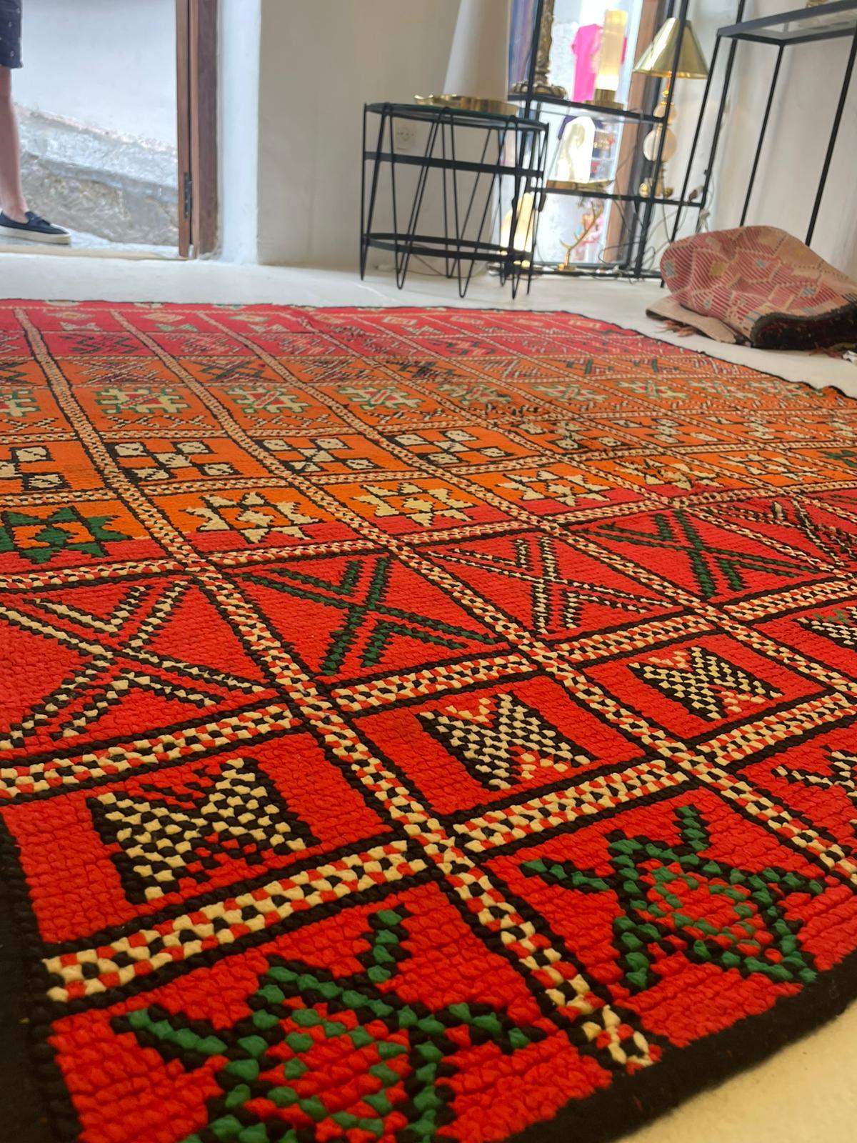 Hand-Woven Vintage Moroccan Berber Kilim Rug – Handwoven Tribal Flatweave, Mid-20th Century For Sale