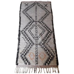 Vintage Moroccan Berber Moroccan Beni Ouarain Rug