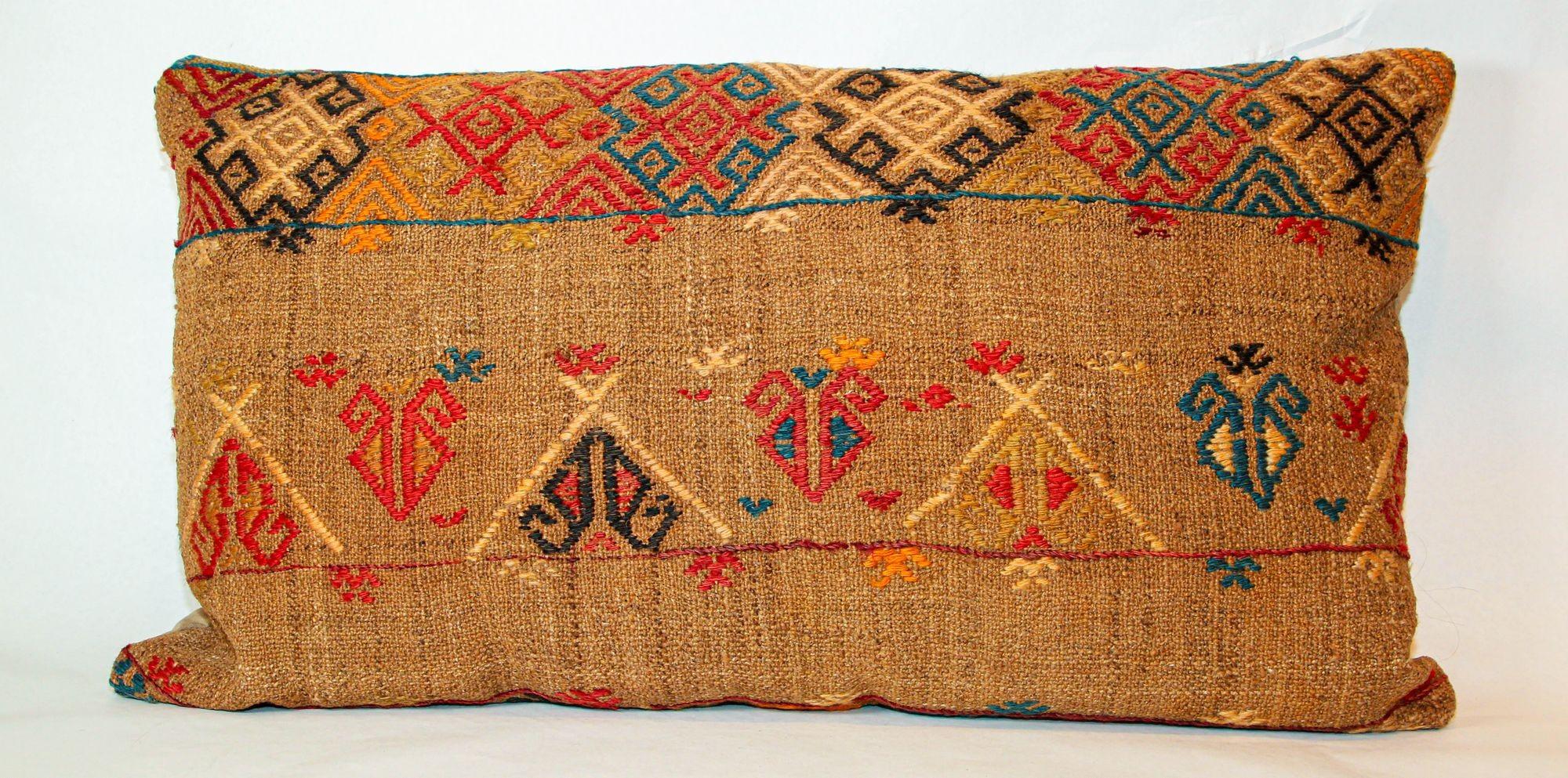 Vintage Moroccan Berber Pillow Hand-Woven Rug Pillow For Sale 5