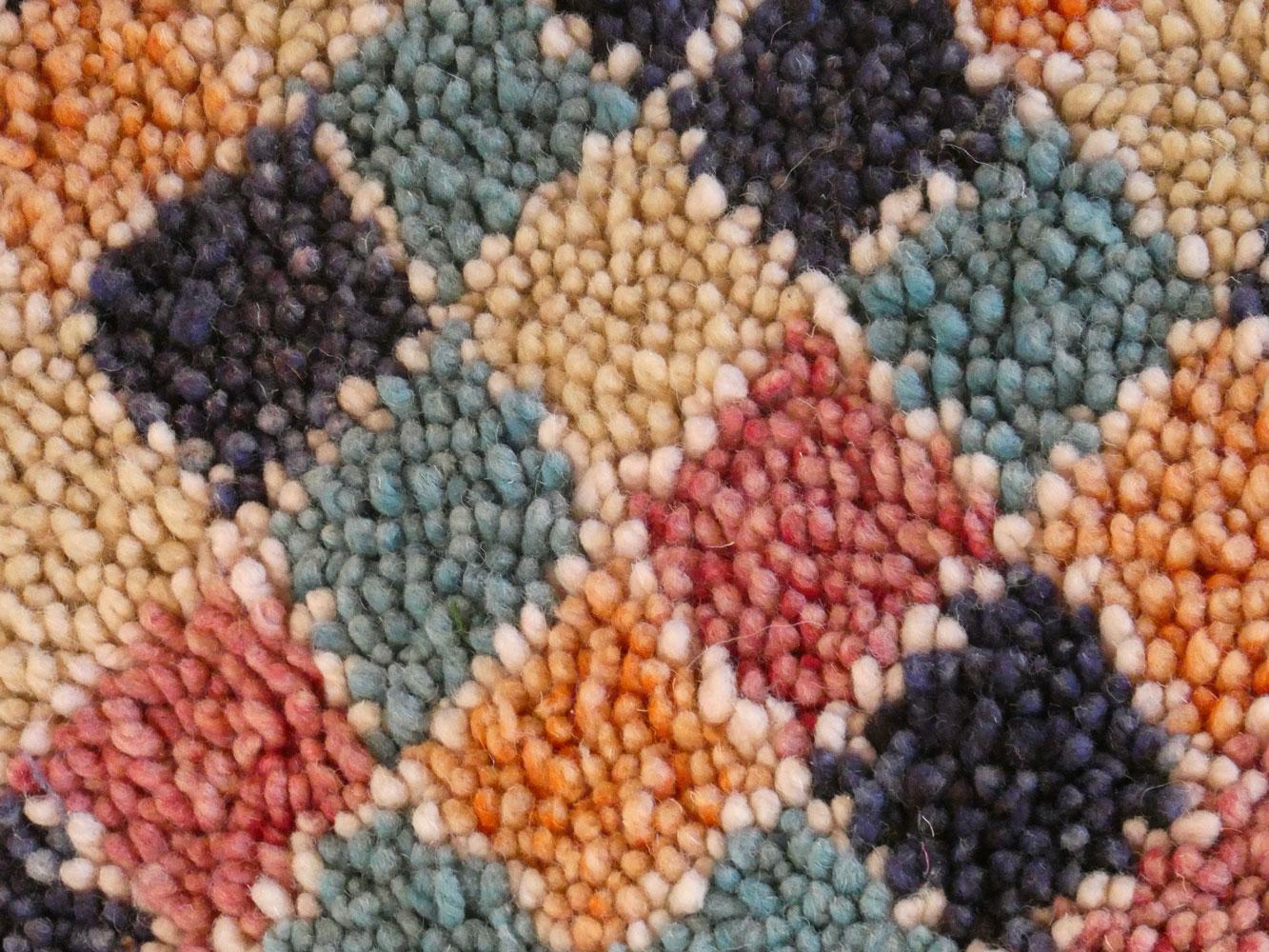 Tessuto a mano Cuscino da terra Pouf marocchino vintage in lana in vendita