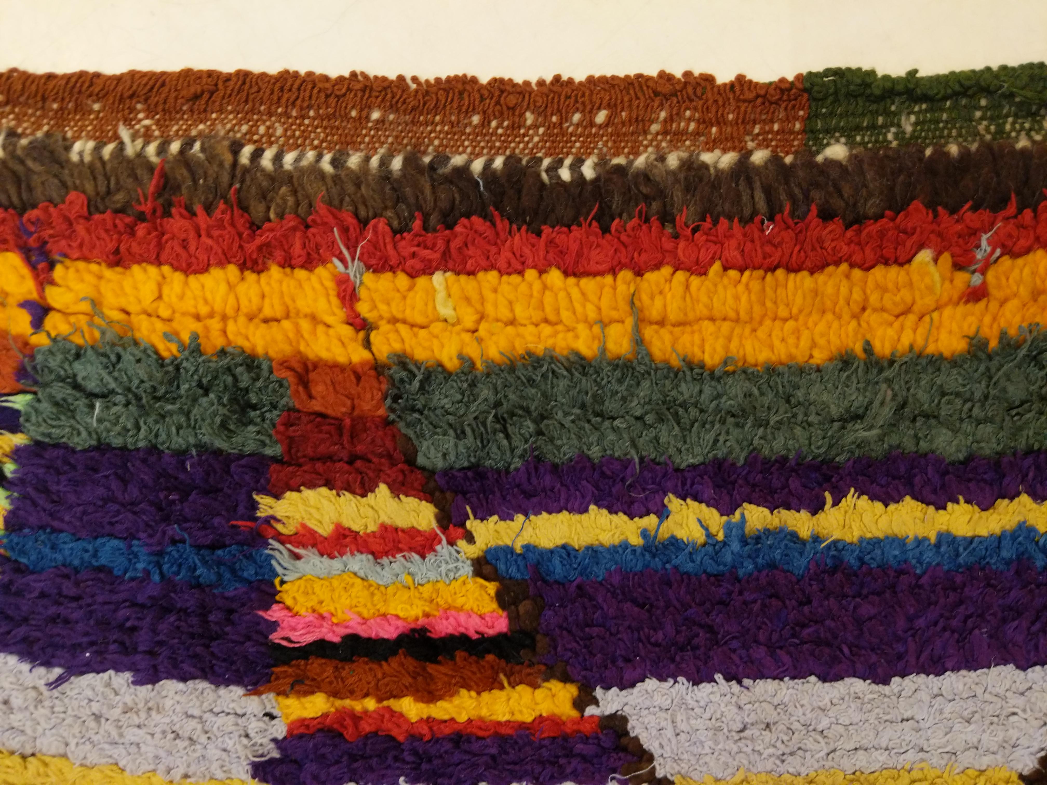 Alfombra de oración bereber marroquí vintage con diseño de nicho estriado Anudado a mano en venta