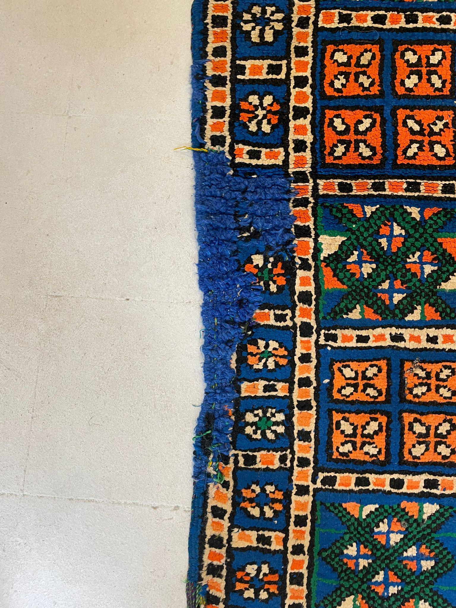 XX secolo Tappeto berbero marocchino vintage con griglia geometrica in blu, verde e arancione in vendita