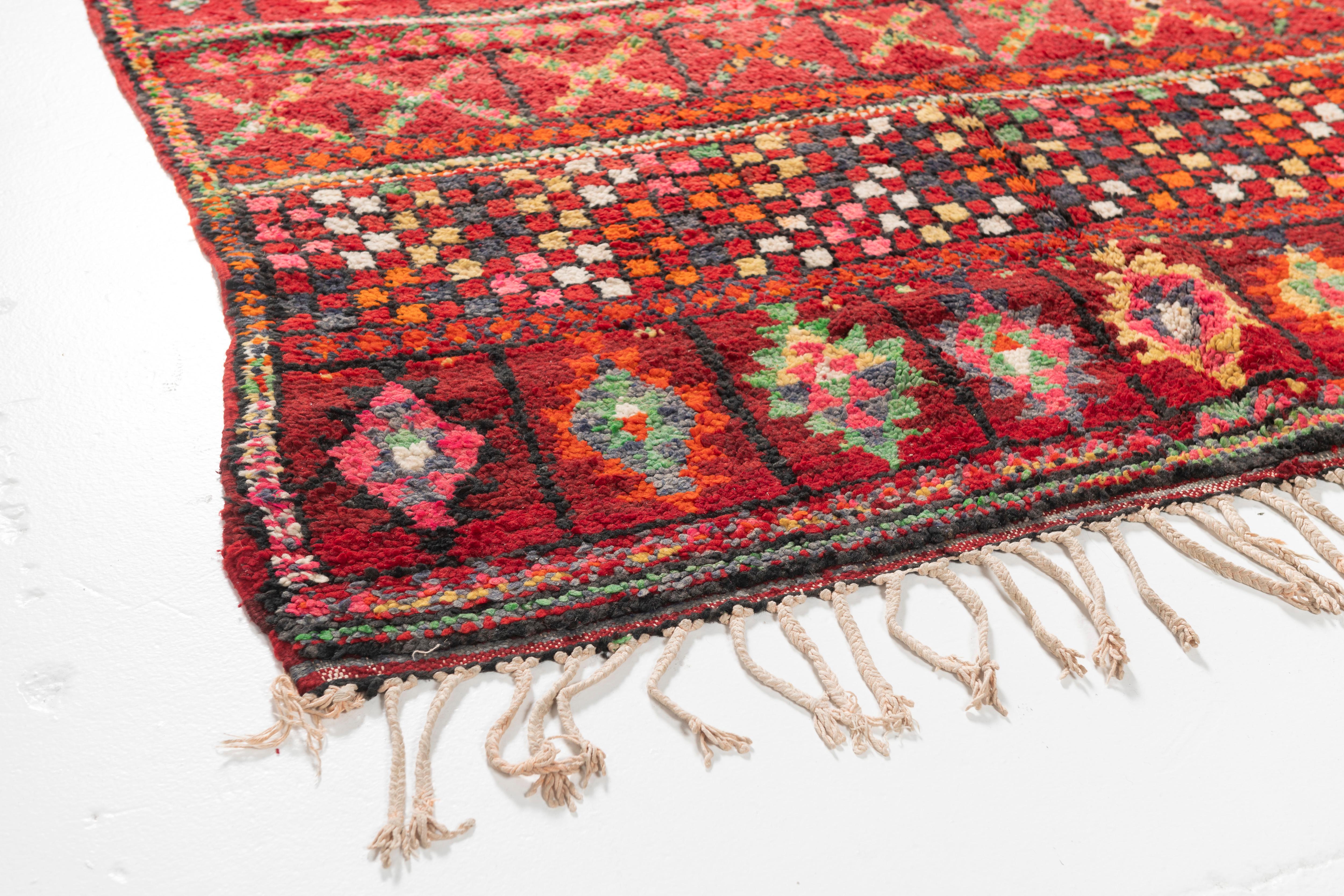 Mid-20th Century Vintage Moroccan Berber Zemmour Rug, 1920-1930s For Sale