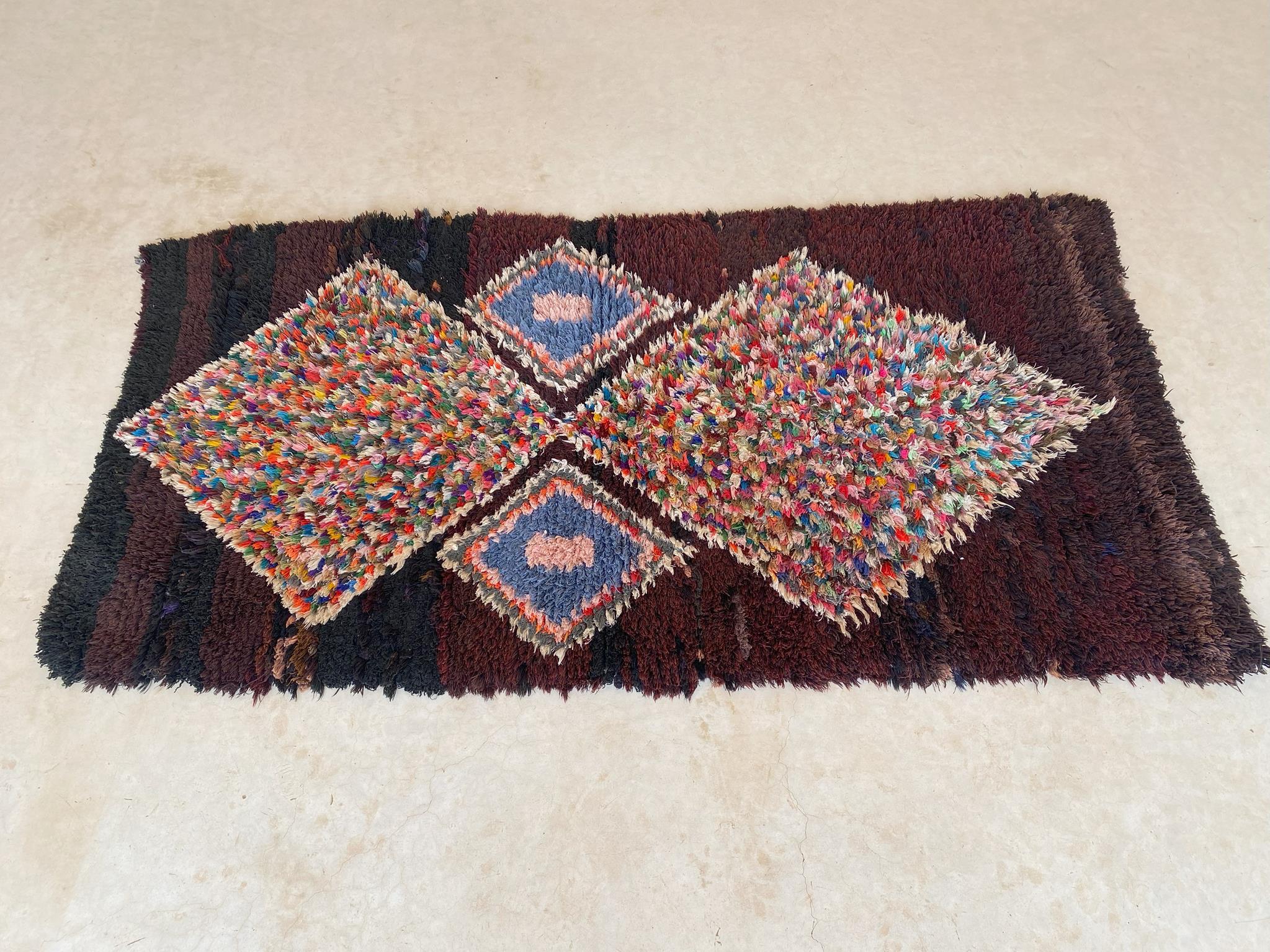 Hand-Woven Vintage Moroccan Boucherouite rug - Brown/multicolor - 3.1x5.9feet / 96x180cm For Sale