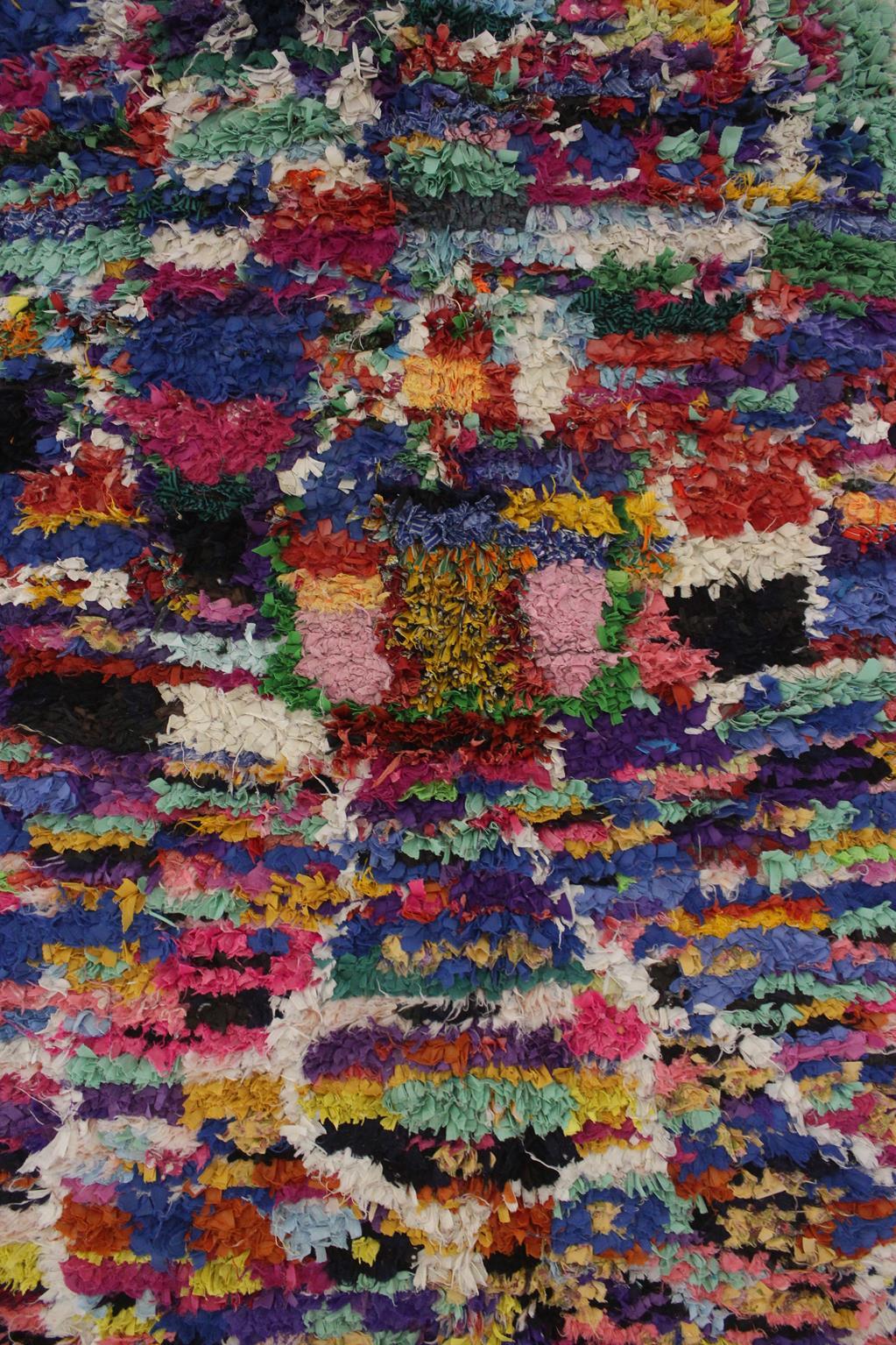 Cotton Vintage Moroccan Boucherouite rug - Multicolor - 4x7feet / 123x213cm For Sale