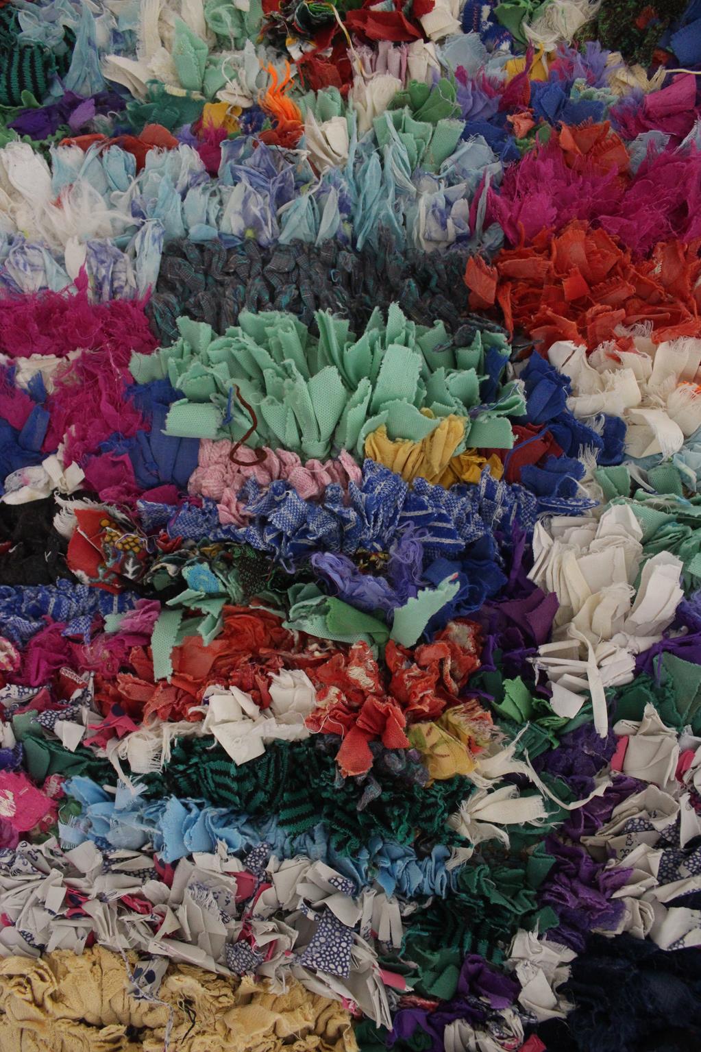 Vintage Moroccan Boucherouite rug - Multicolor - 4x7feet / 123x213cm For Sale 2