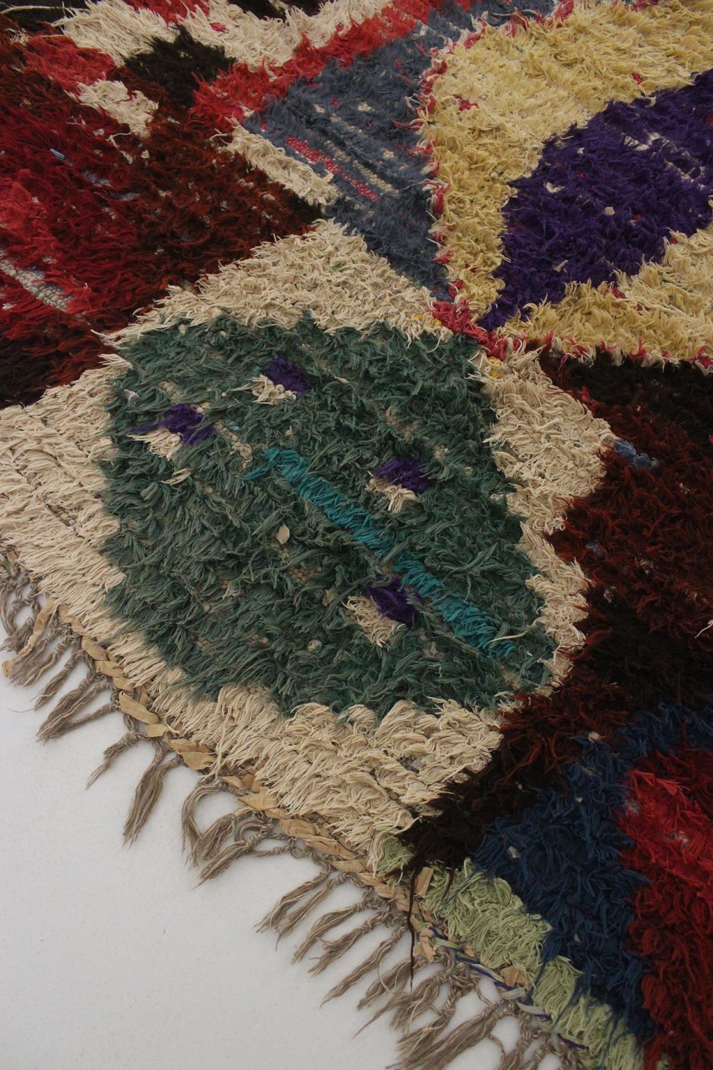 20th Century Vintage Moroccan Boucherouite rug - Multicolor - 5x5.7feet / 154x175cm For Sale