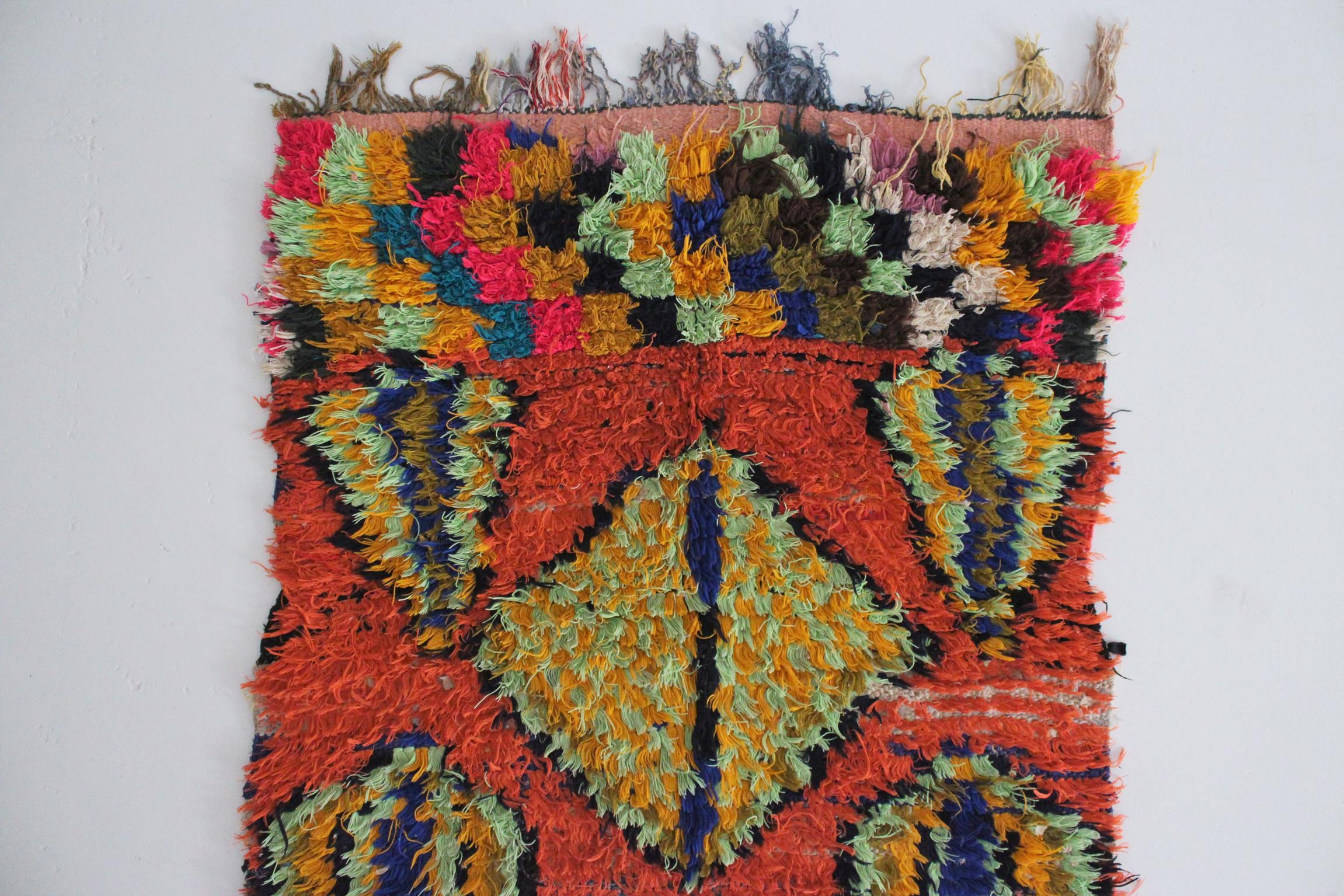 Vintage Moroccan Boucherouite rug - Orange - 3.1x7.2feet / 95x220cm In Good Condition For Sale In Marrakech, MA