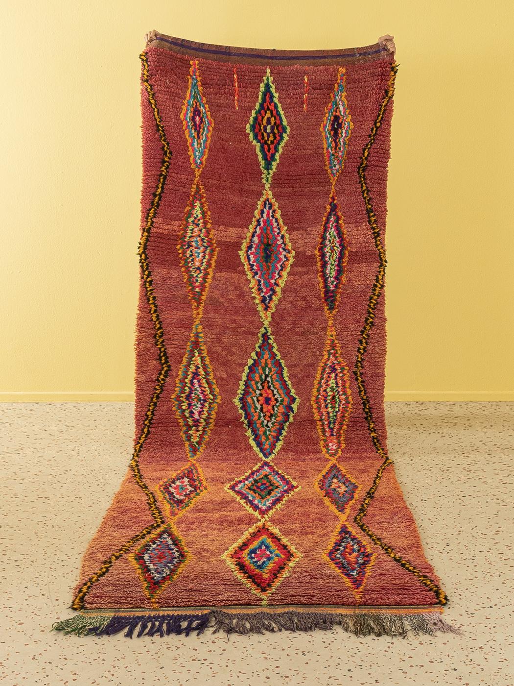 This Boujad is a vintage wool rug with some recycled wool parts – soft and comfortable underfoot. Our Berber rugs are handmade, one knot at a time. Each of our Berber rugs is a long-lasting one-of-a-kind piece, created in a sustainable manner with