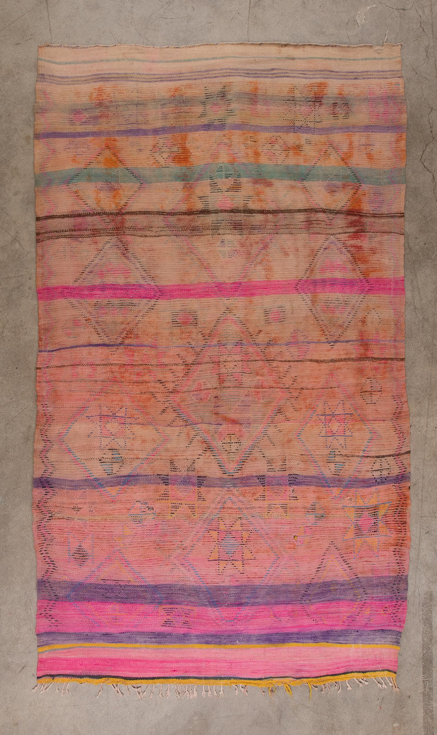 Vintage Moroccan Boujad Rug - Blush, Pink For Sale 3