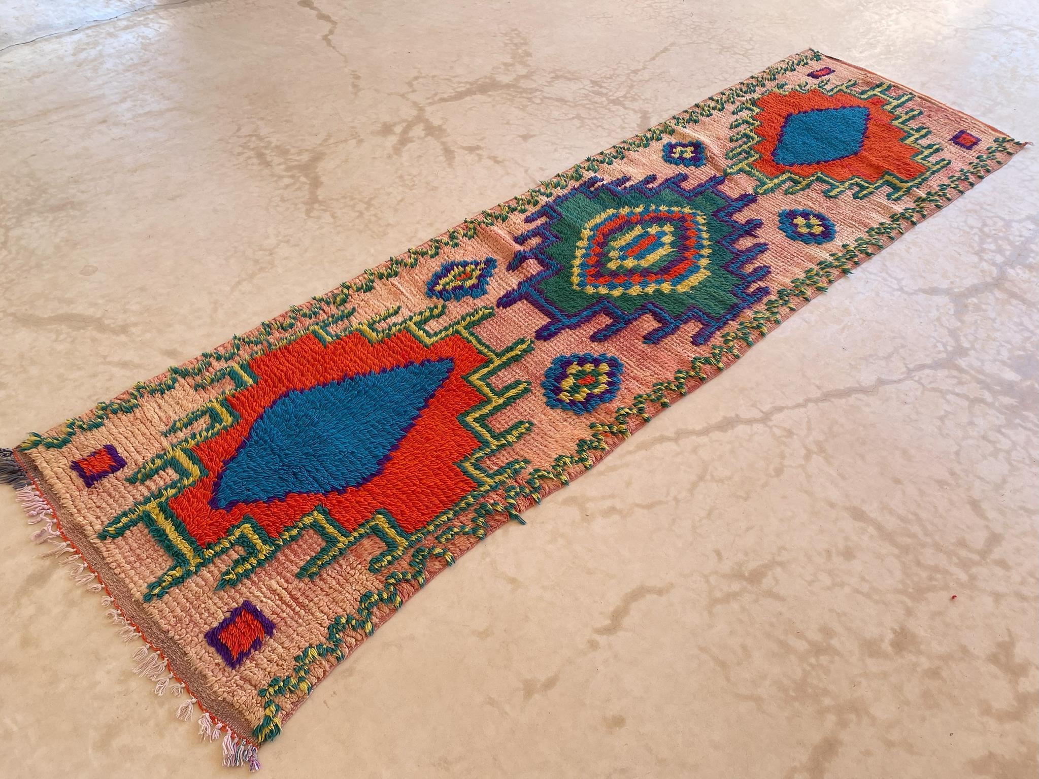 Hand-Woven Vintage Moroccan Boujad rug - Pink/blue/red - 2.8x10.2feet / 87x311cm For Sale