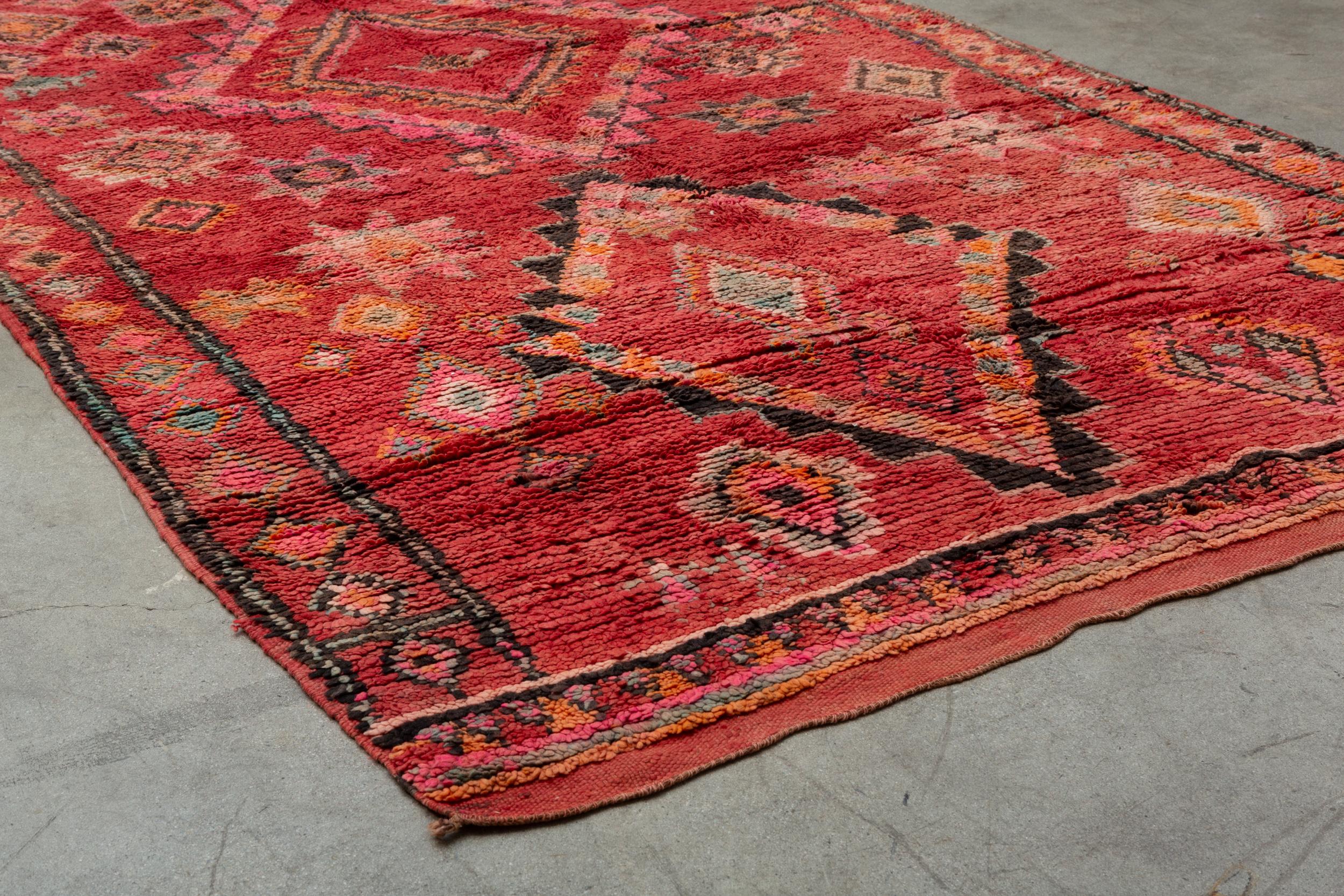 Vintage Moroccan Boujad Rug, Pink, Red In Good Condition For Sale In Palm Springs, CA